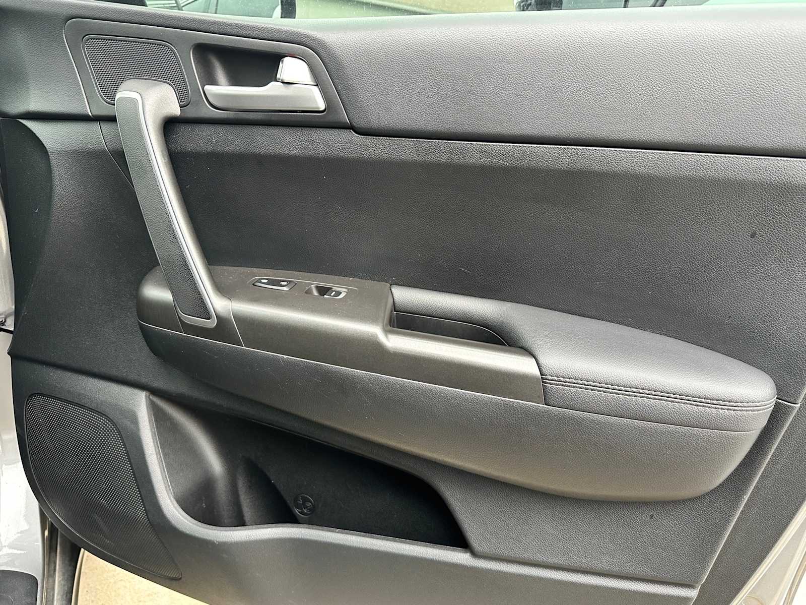 Thumbnail: 2022 Kia Sportage - 22