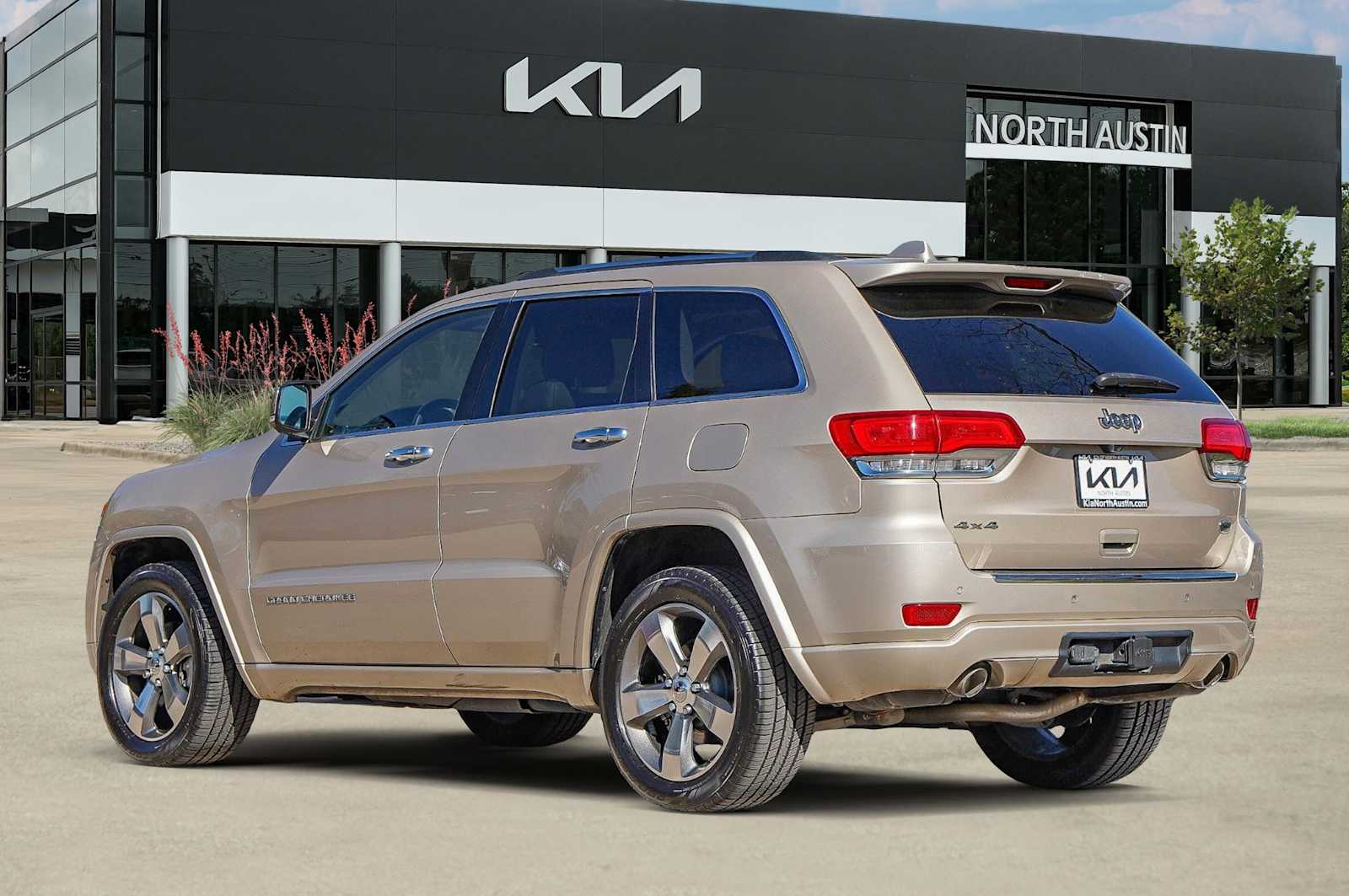 Thumbnail: 2015 Jeep Grand Cherokee - 5