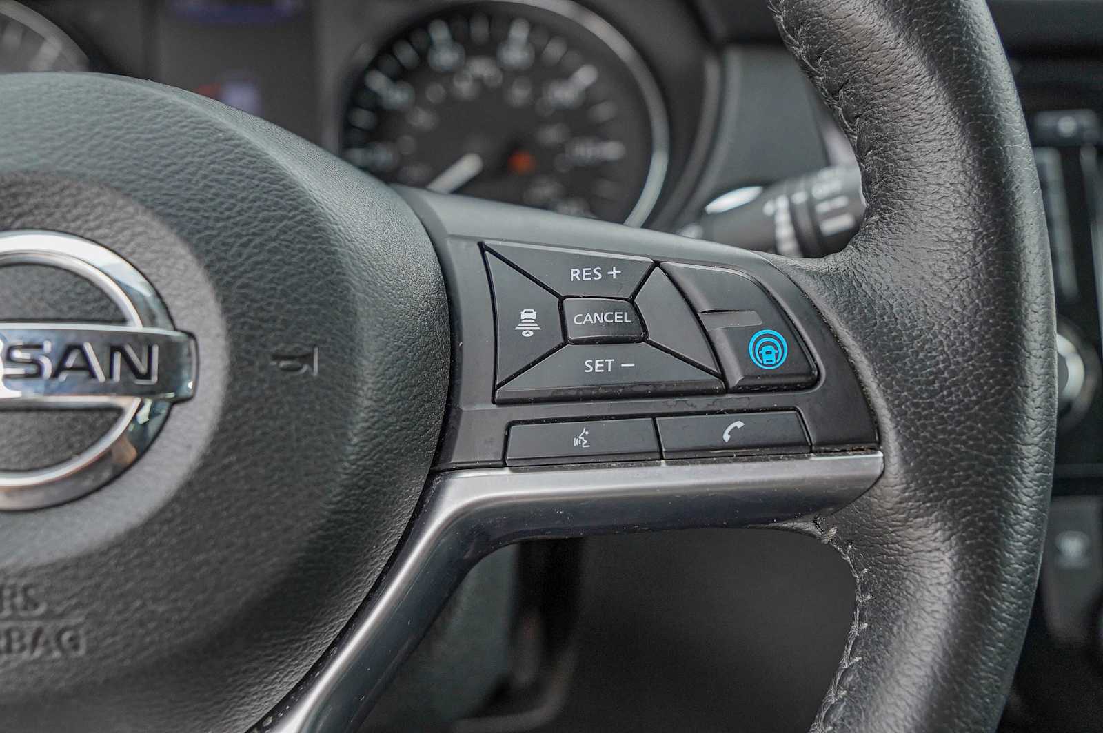 Thumbnail: 2019 Nissan Rogue - 14