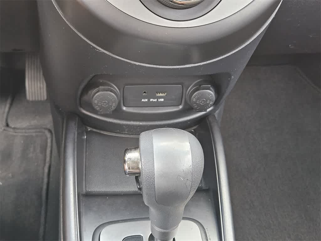 Thumbnail: 2010 Kia Soul - 17
