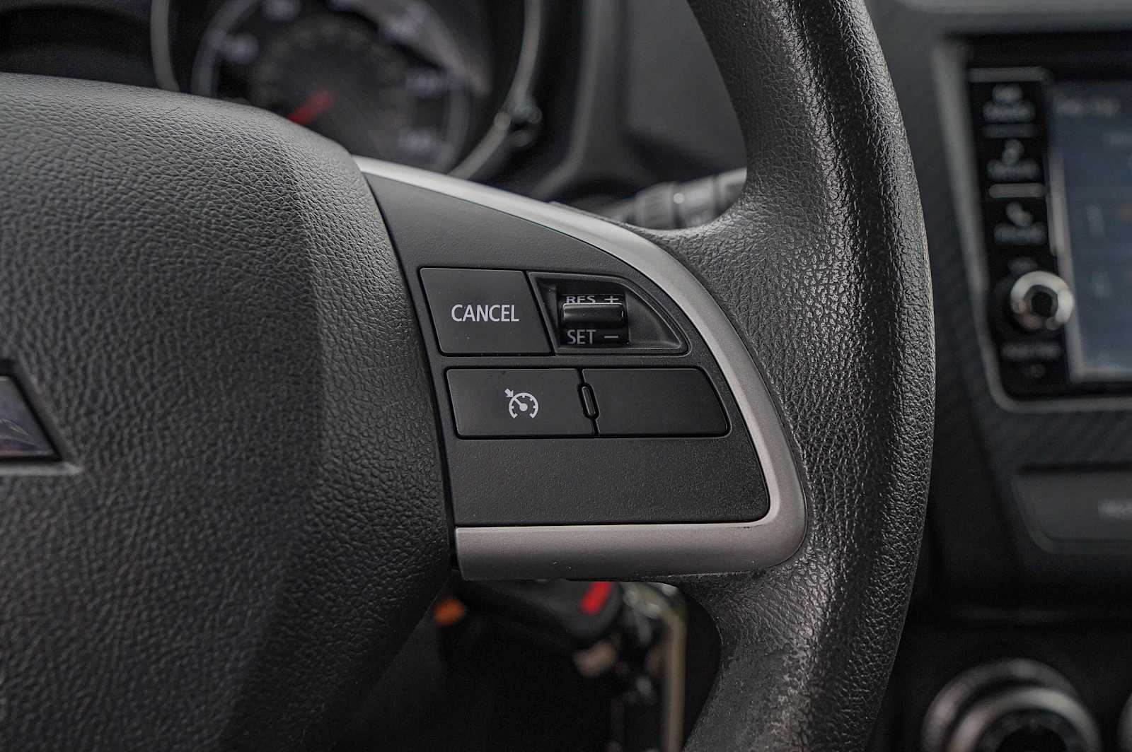 Thumbnail: 2021 Mitsubishi Outlander Sport - 14