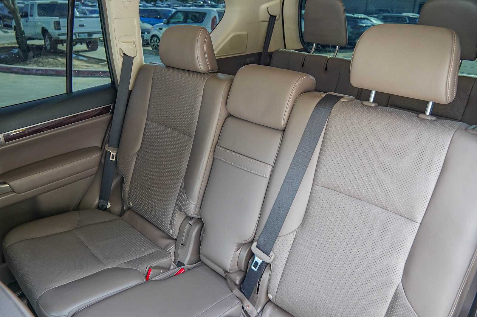 Thumbnail: 2015 Lexus GX - 32