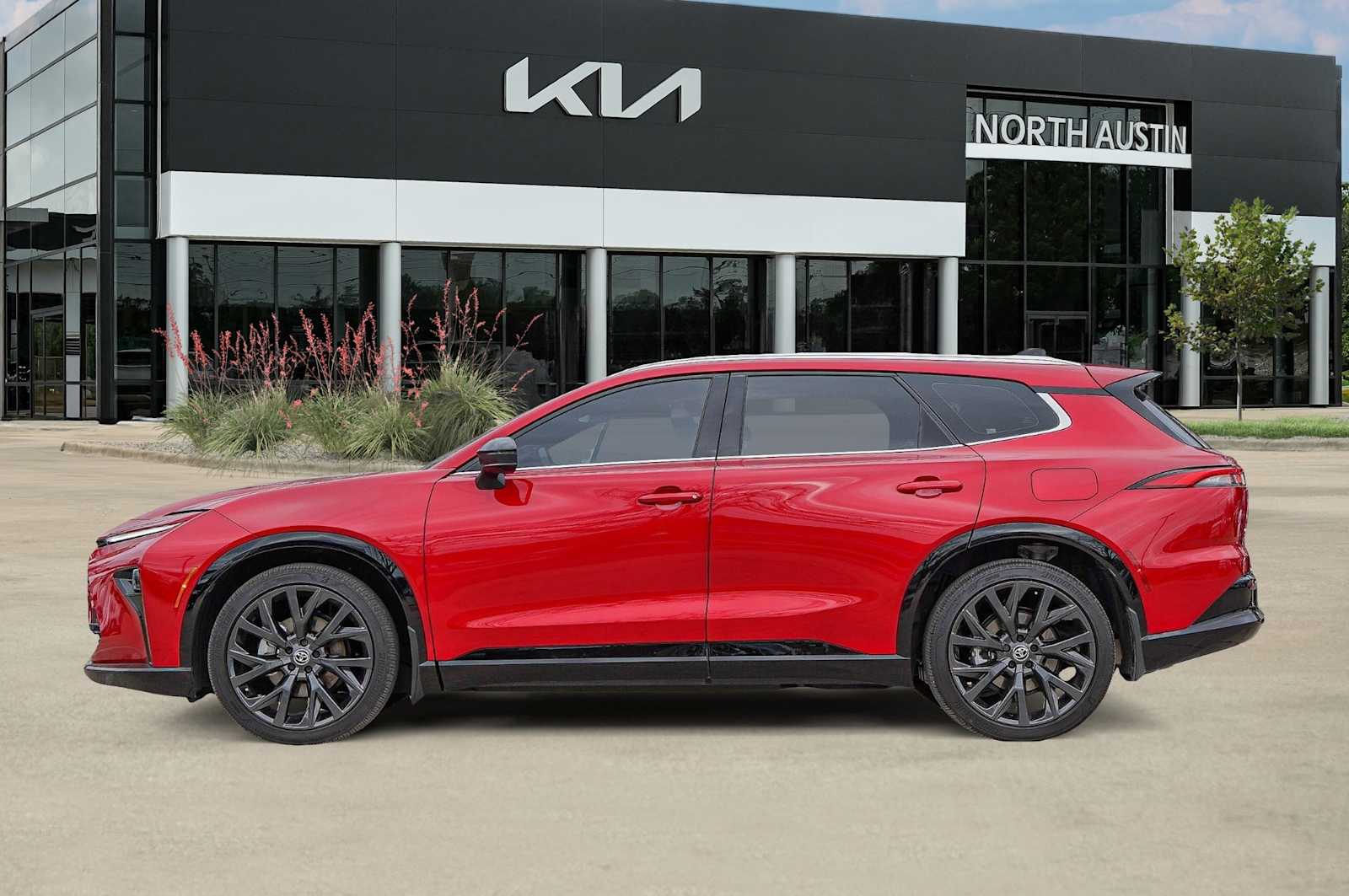 Thumbnail: 2025 Toyota Crown Signia - 4