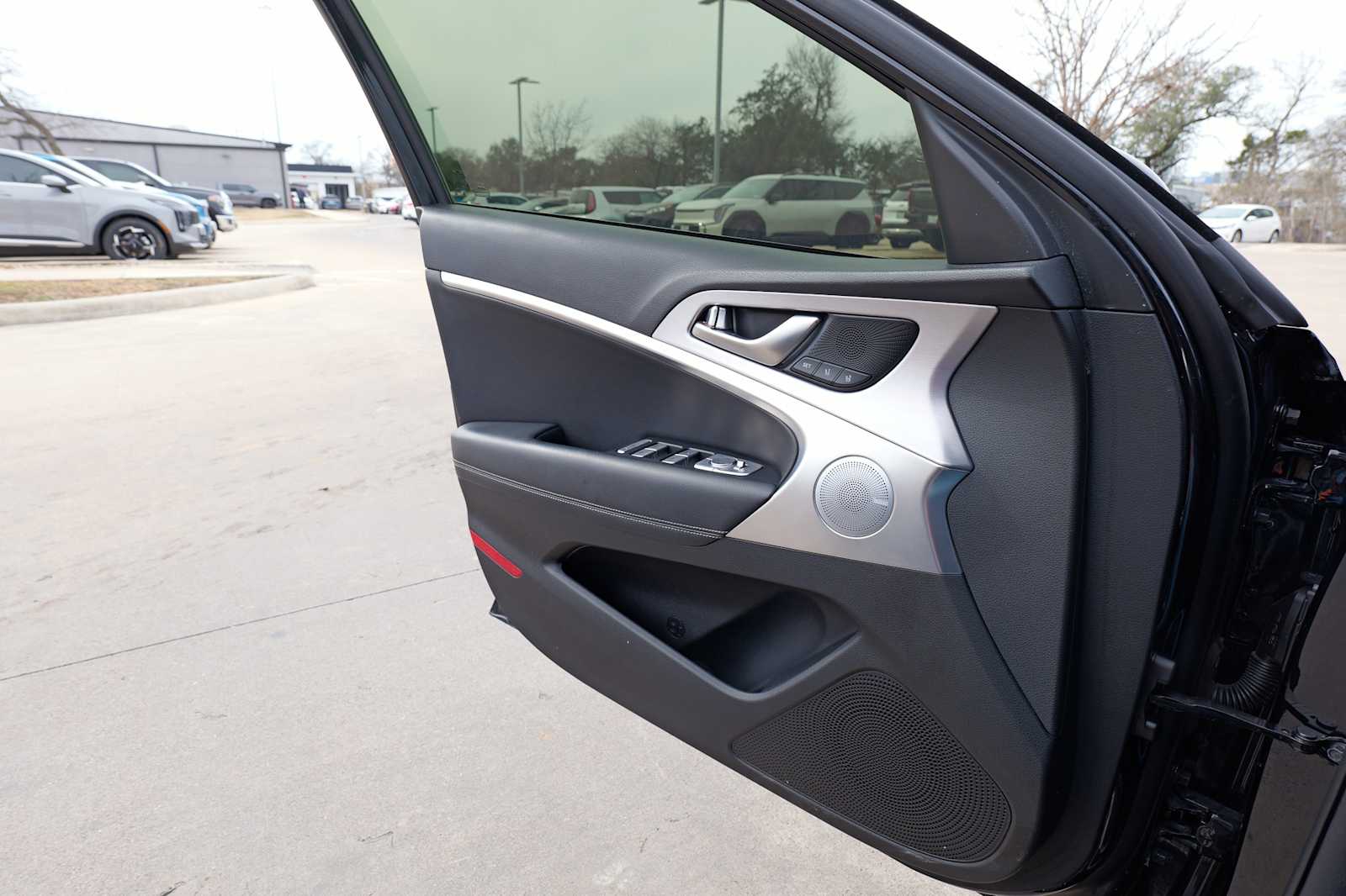 Thumbnail: 2021 Genesis G70 - 20