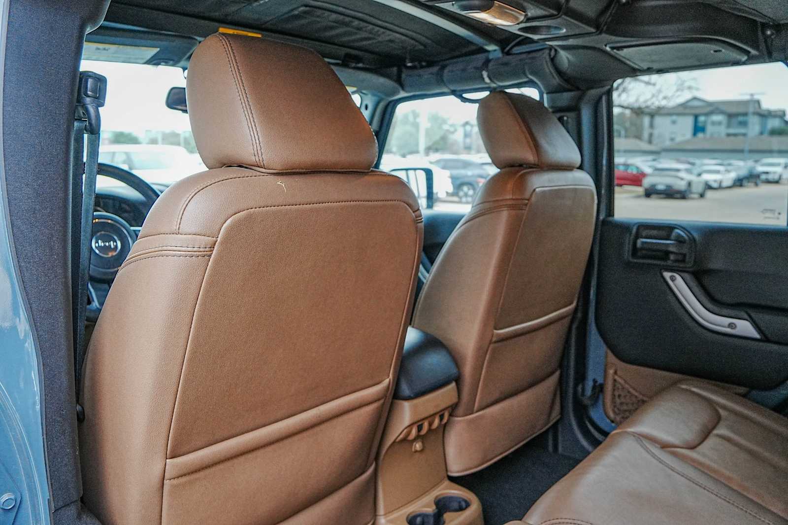 Thumbnail: 2015 Jeep Wrangler - 25