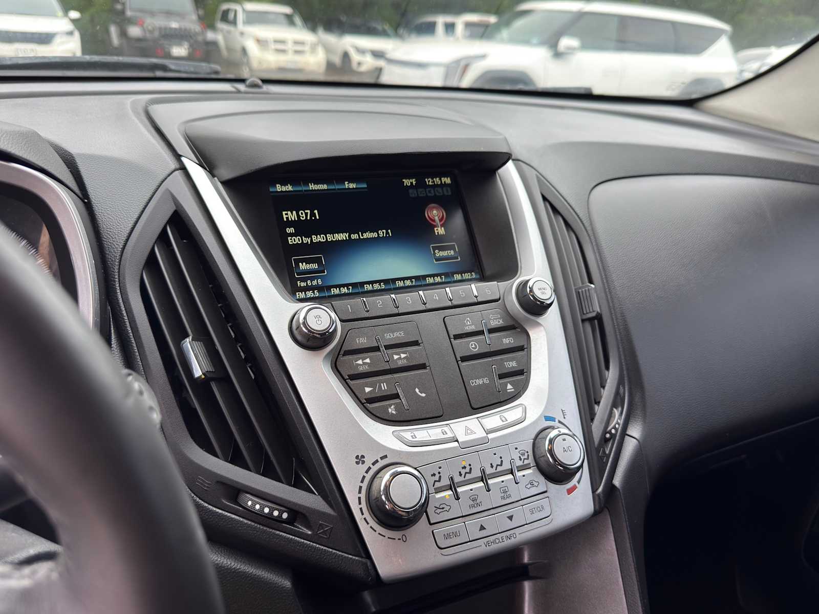 Thumbnail: 2015 Chevrolet Equinox - 11