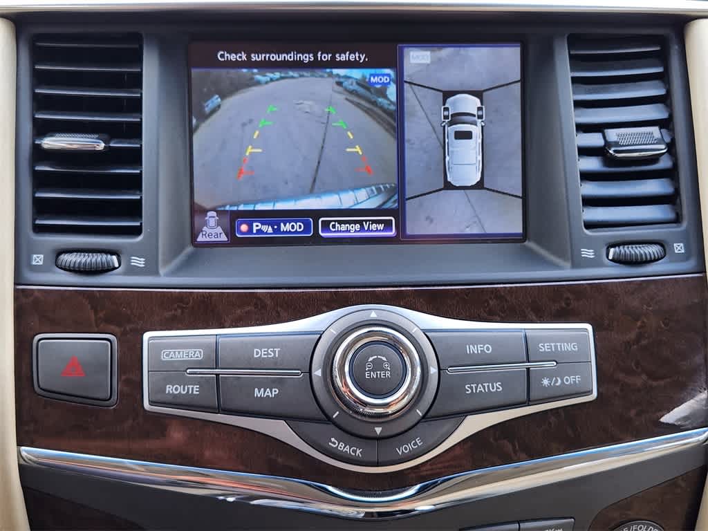 2015 INFINITI QX80  18
