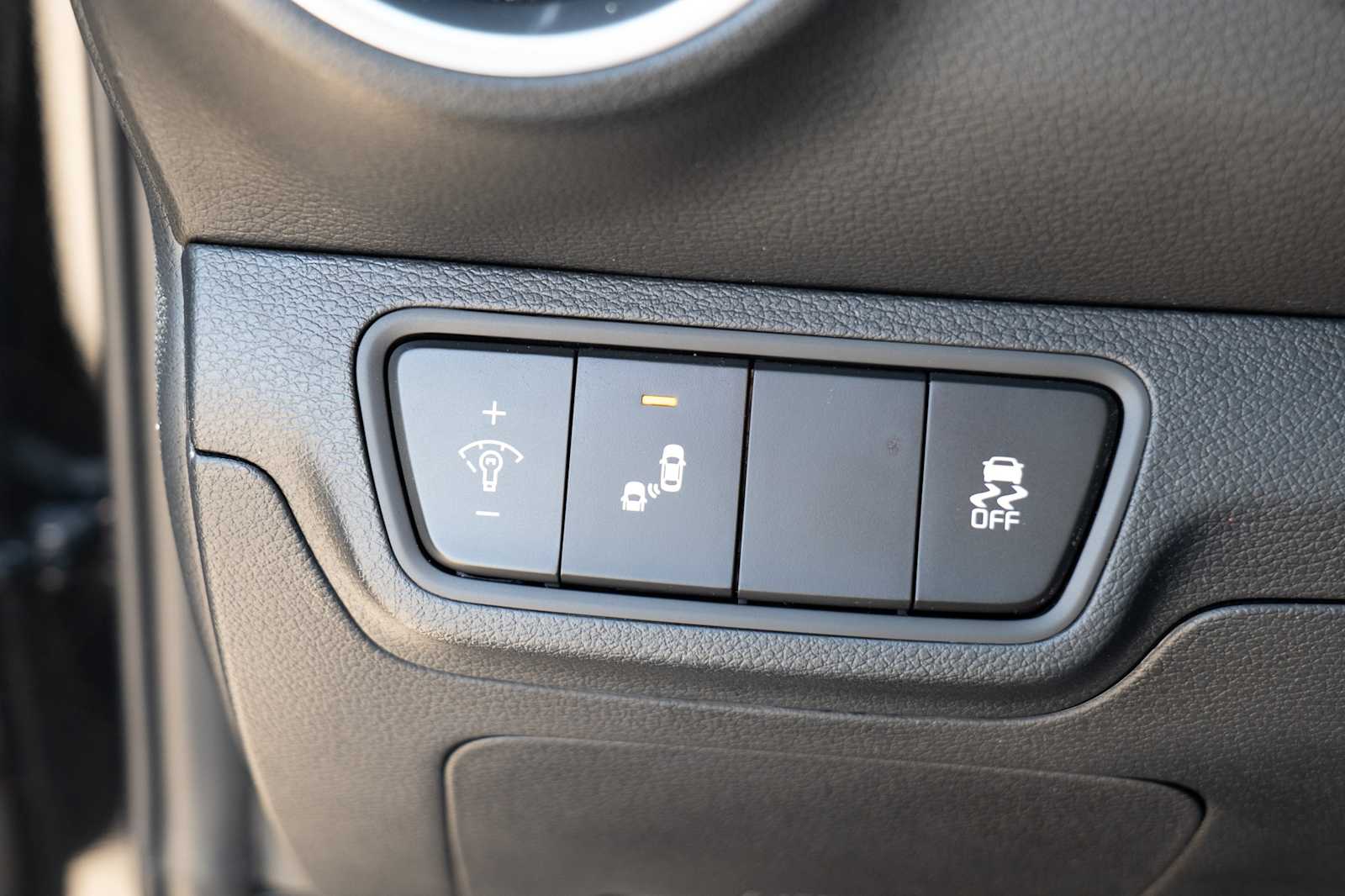 Thumbnail: 2024 Kia Forte - 19