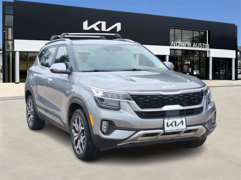 Thumbnail: 2023 Kia Seltos - 3