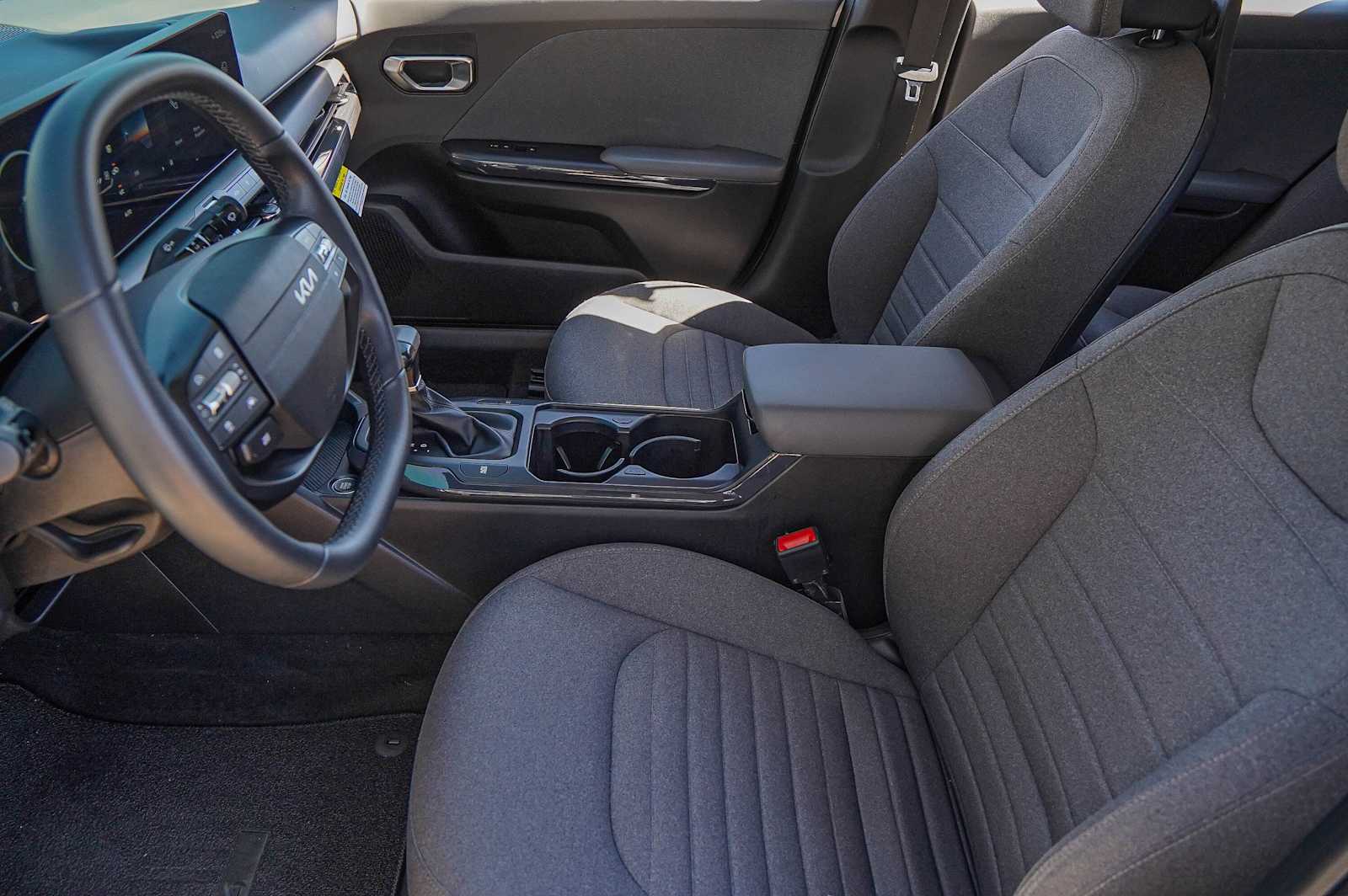 Thumbnail: 2025 Kia K4 - 10