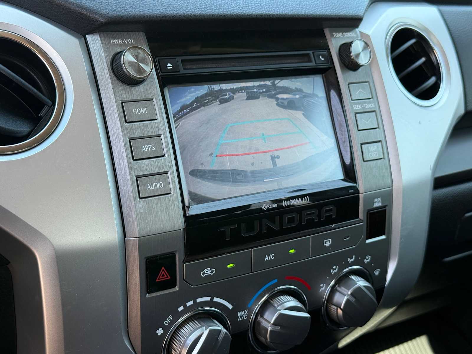 Thumbnail: 2019 Toyota Tundra - 18