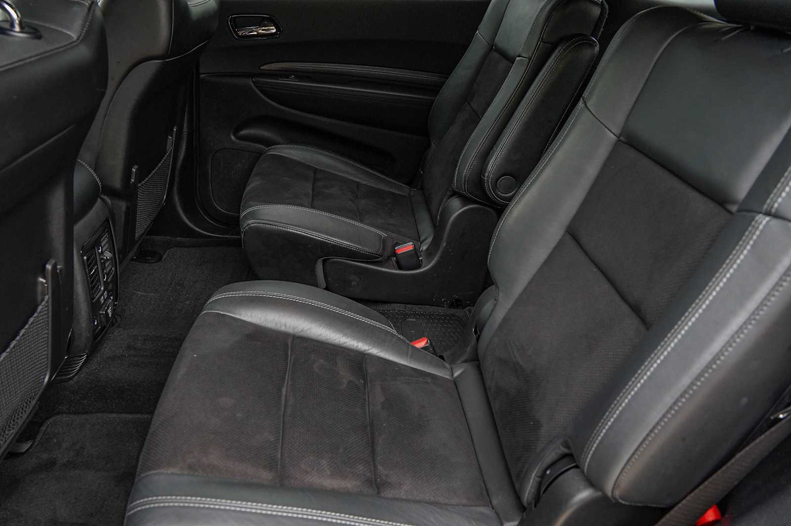 Thumbnail: 2022 Dodge Durango - 28