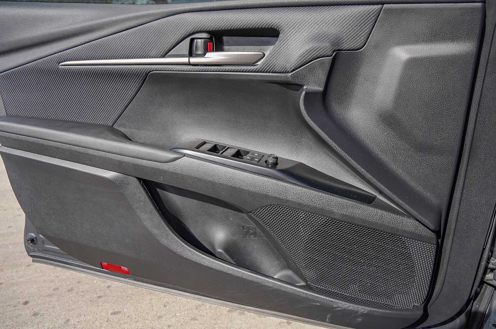 Thumbnail: 2025 Toyota Camry - 23