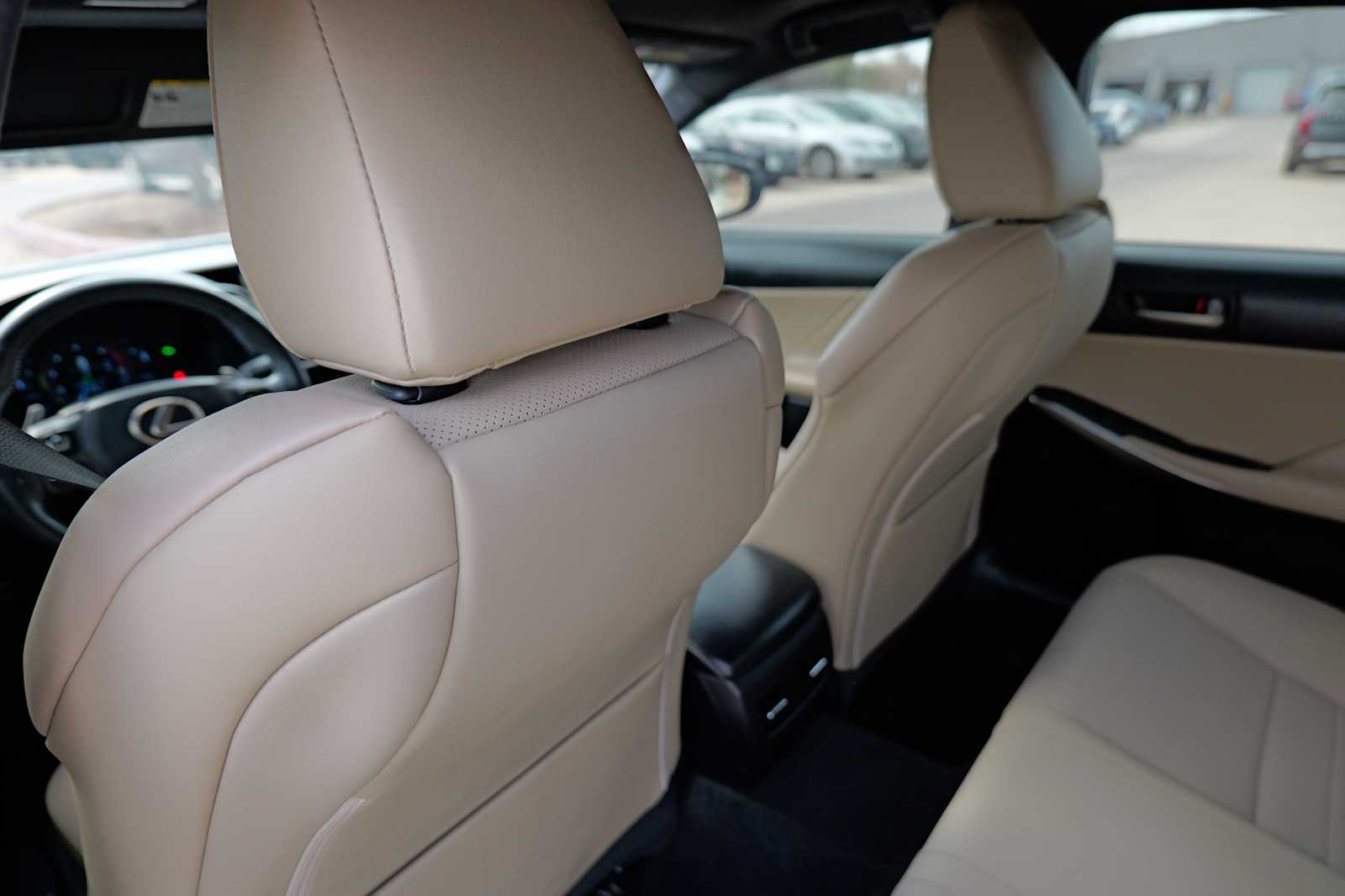 Thumbnail: 2020 Lexus IS - 23