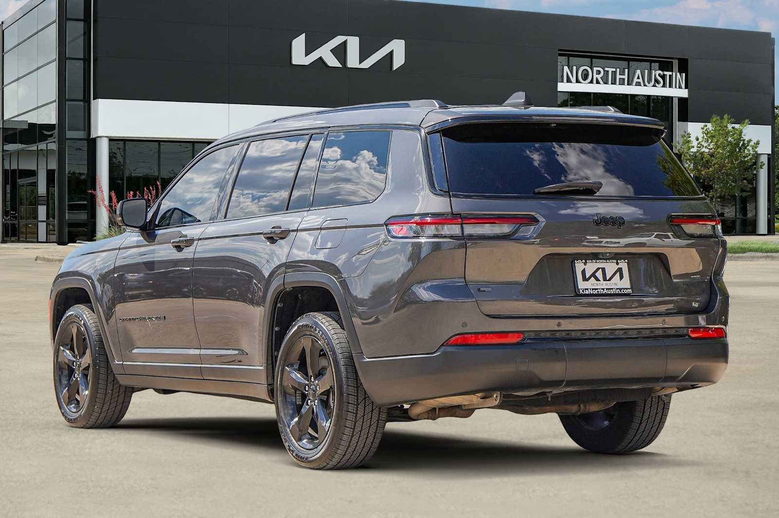Thumbnail: 2022 Jeep Grand Cherokee - 5