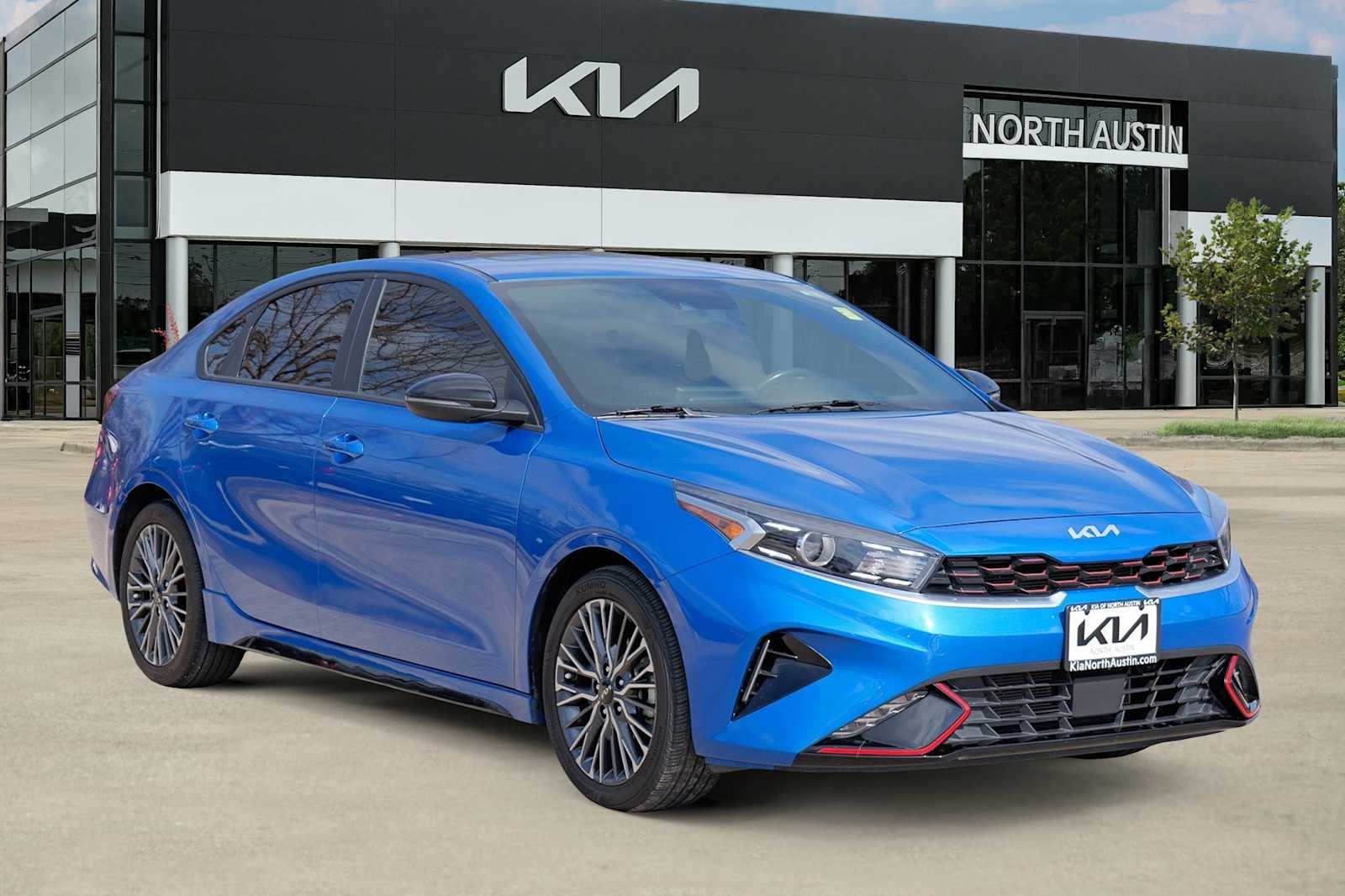 Thumbnail: 2024 Kia Forte - 8