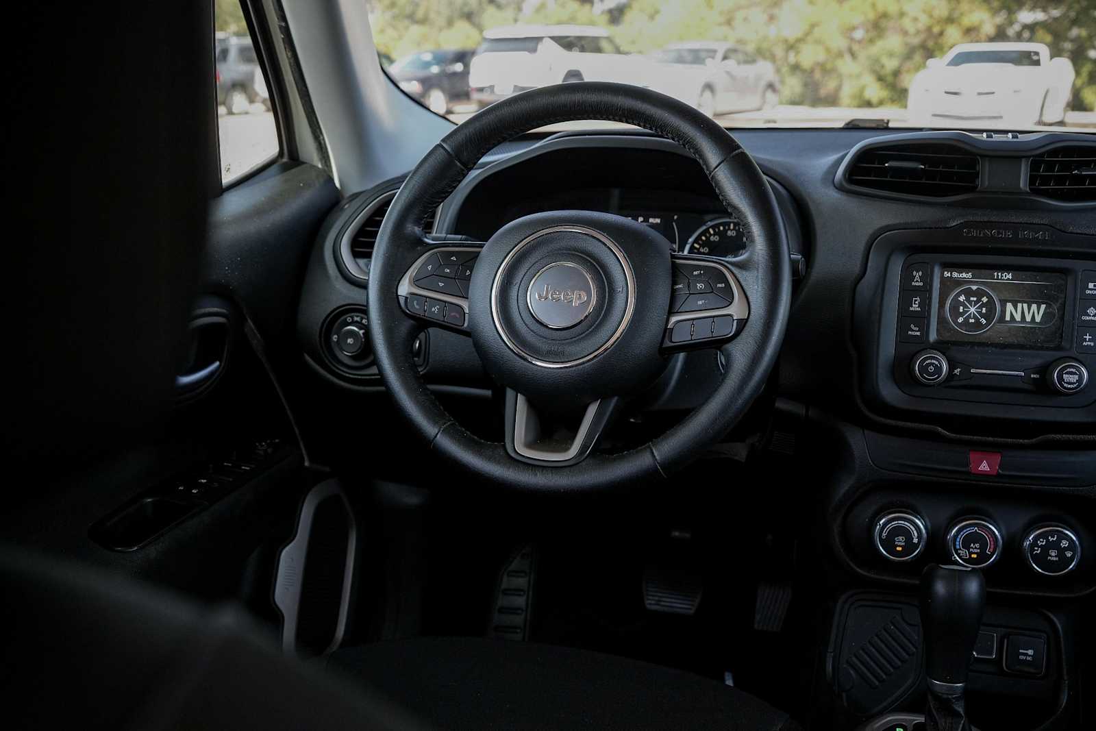 Thumbnail: 2016 Jeep Renegade - 23