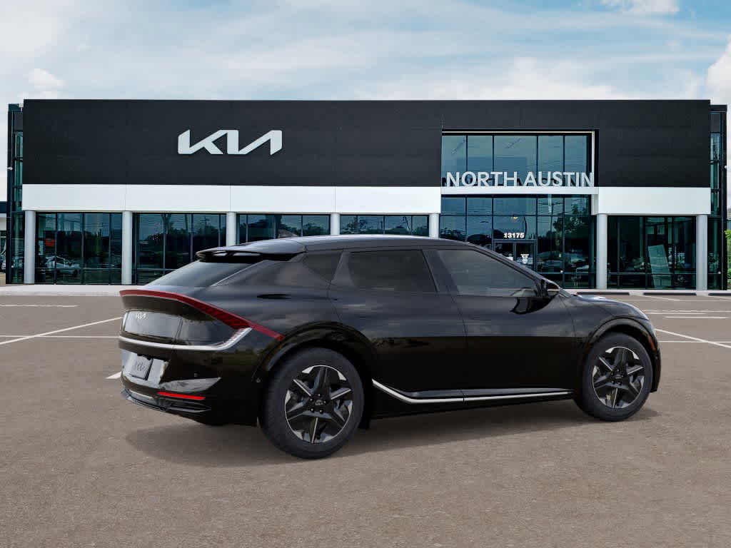Thumbnail: 2025 Kia EV6 - 6