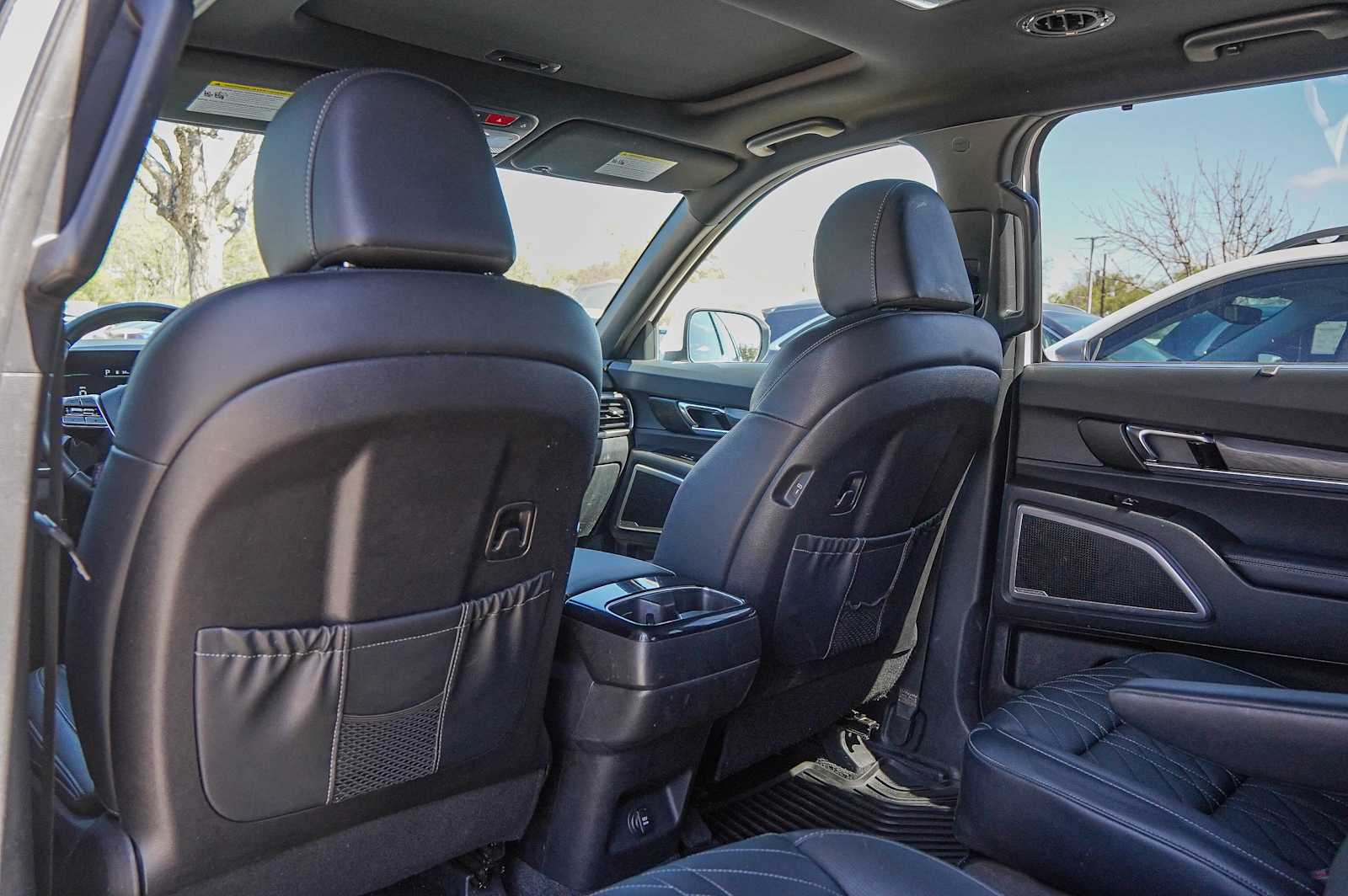 Thumbnail: 2024 Kia Telluride - 30