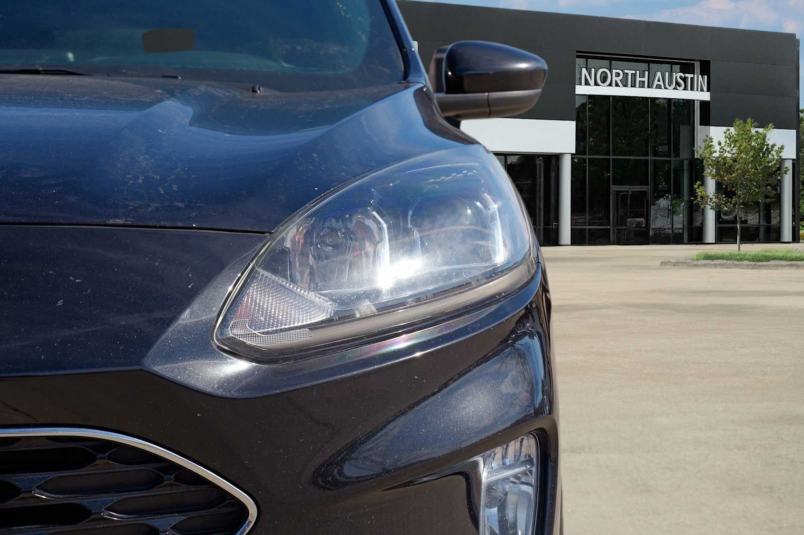 Thumbnail: 2020 Ford Escape - 3