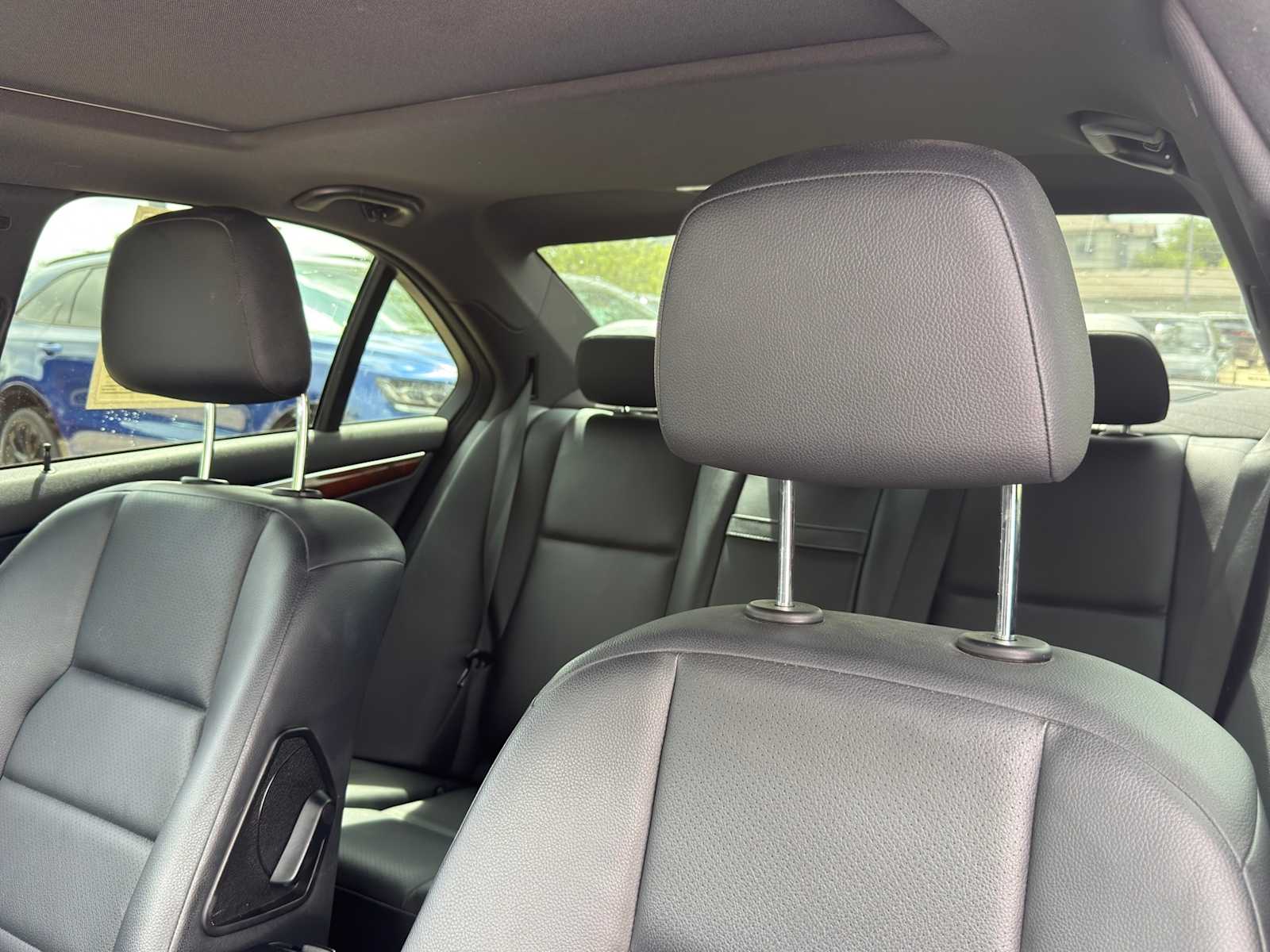 Thumbnail: 2011 Mercedes-Benz C-Class - 9