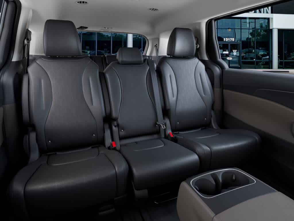 2027 Kia Carnival LXS - Photo 15