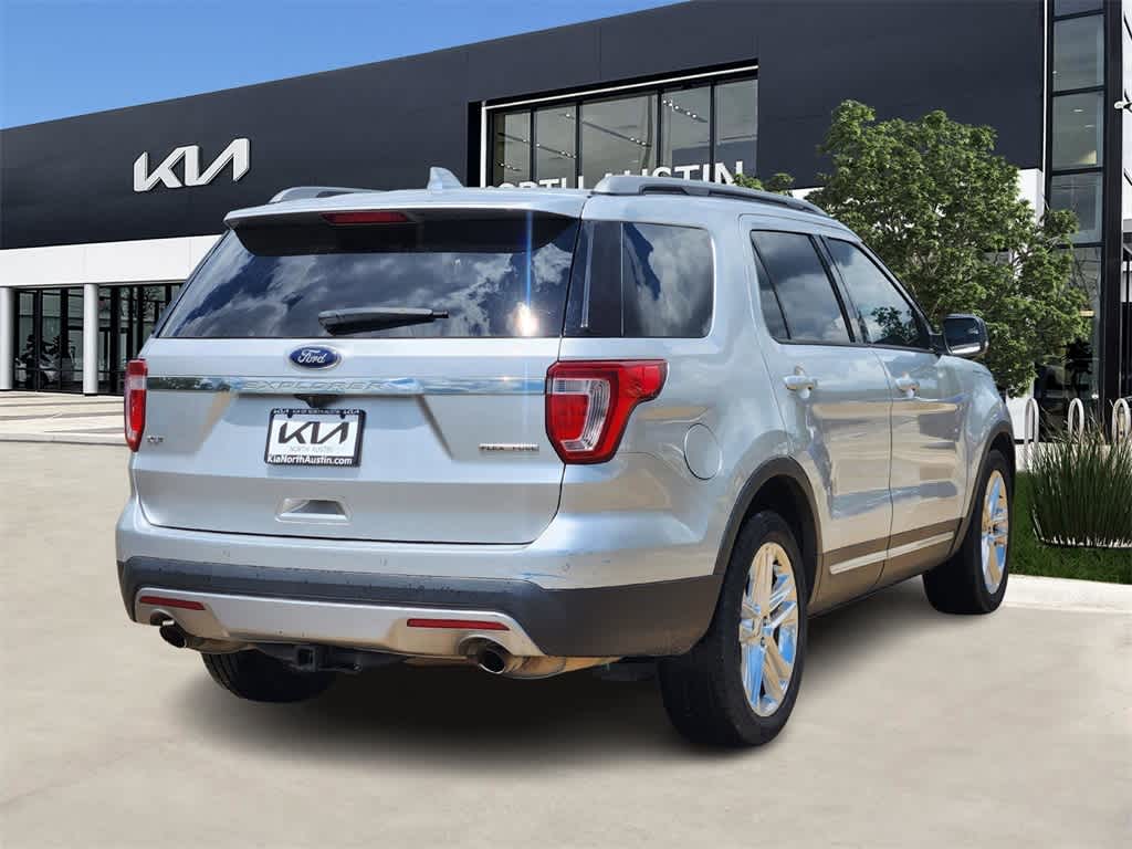 Thumbnail: 2016 Ford Explorer - 6