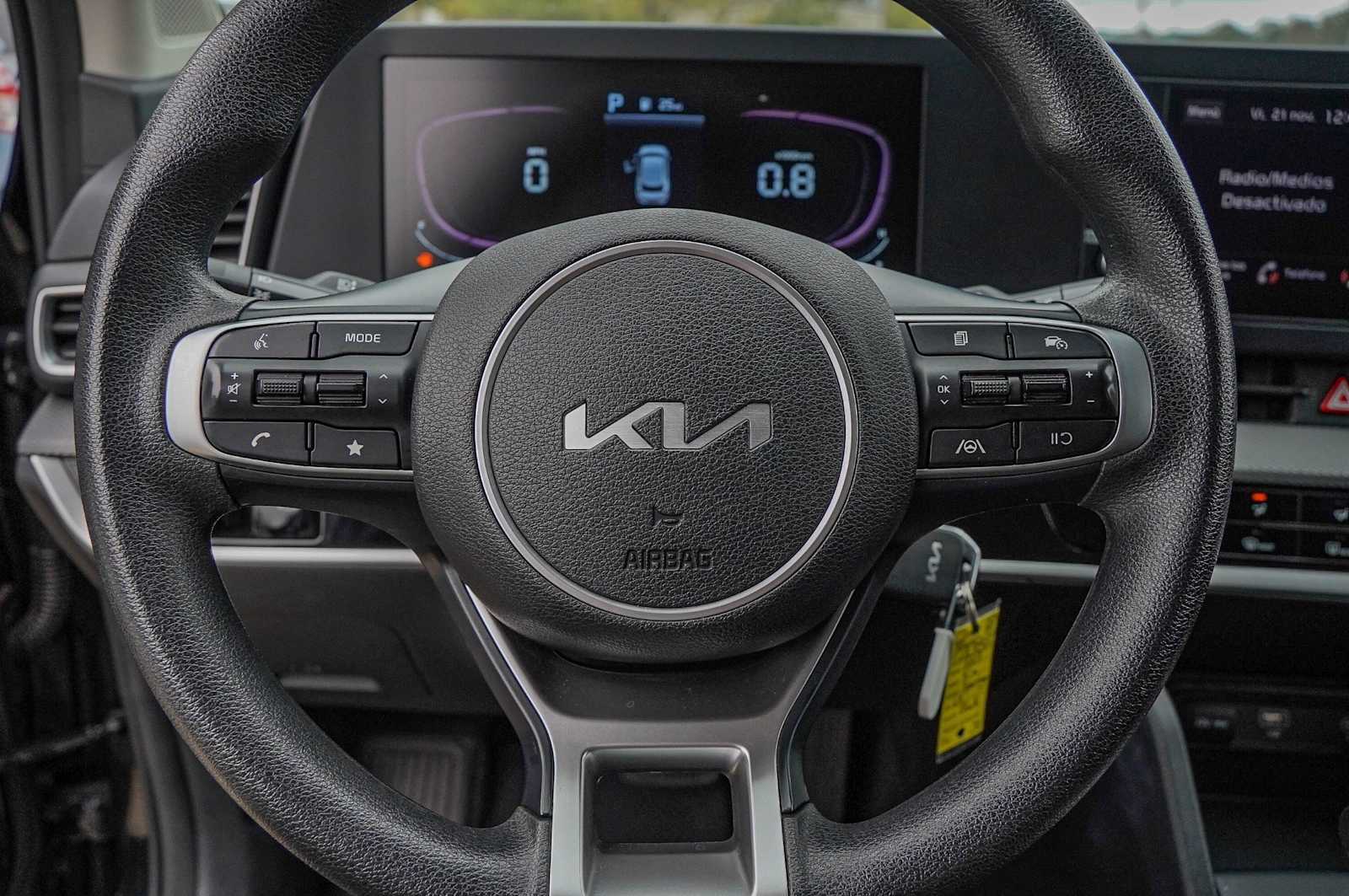 Thumbnail: 2023 Kia Sportage - 12