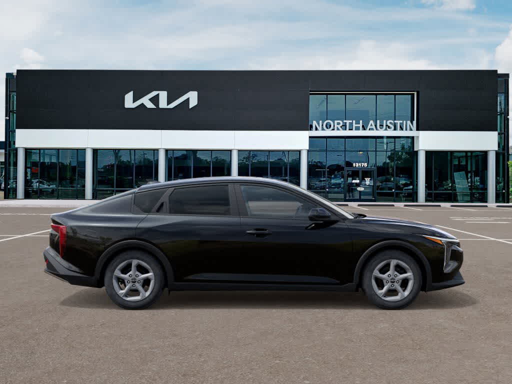 2025 Kia K4 LXS 7