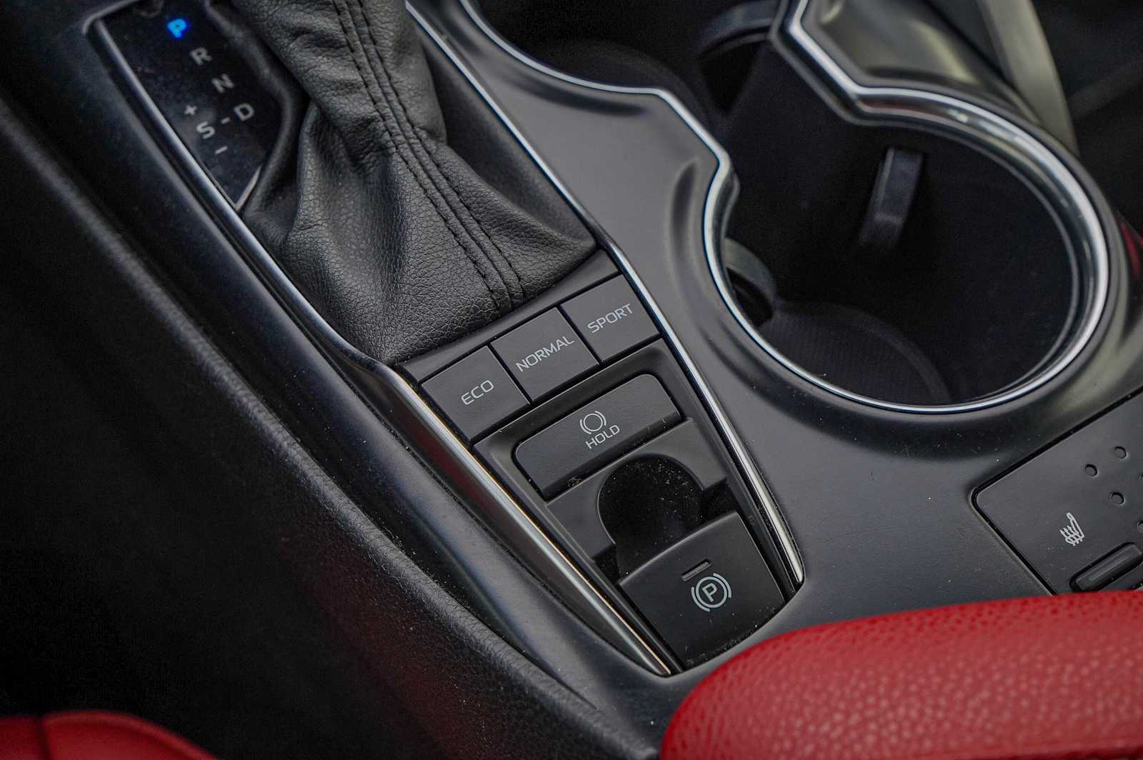 Thumbnail: 2020 Toyota Camry - 21