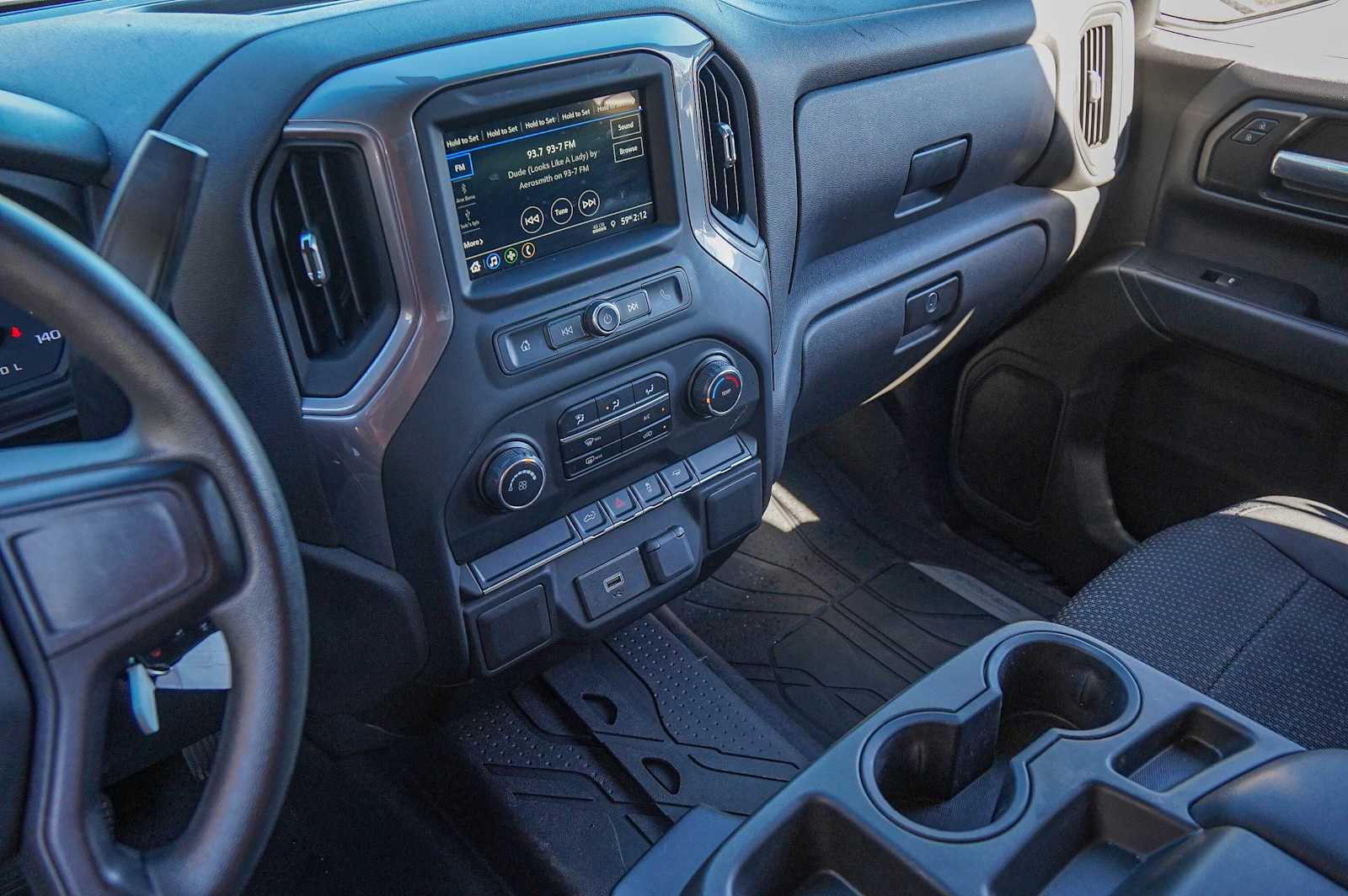 Thumbnail: 2019 Chevrolet Silverado 1500 - 16