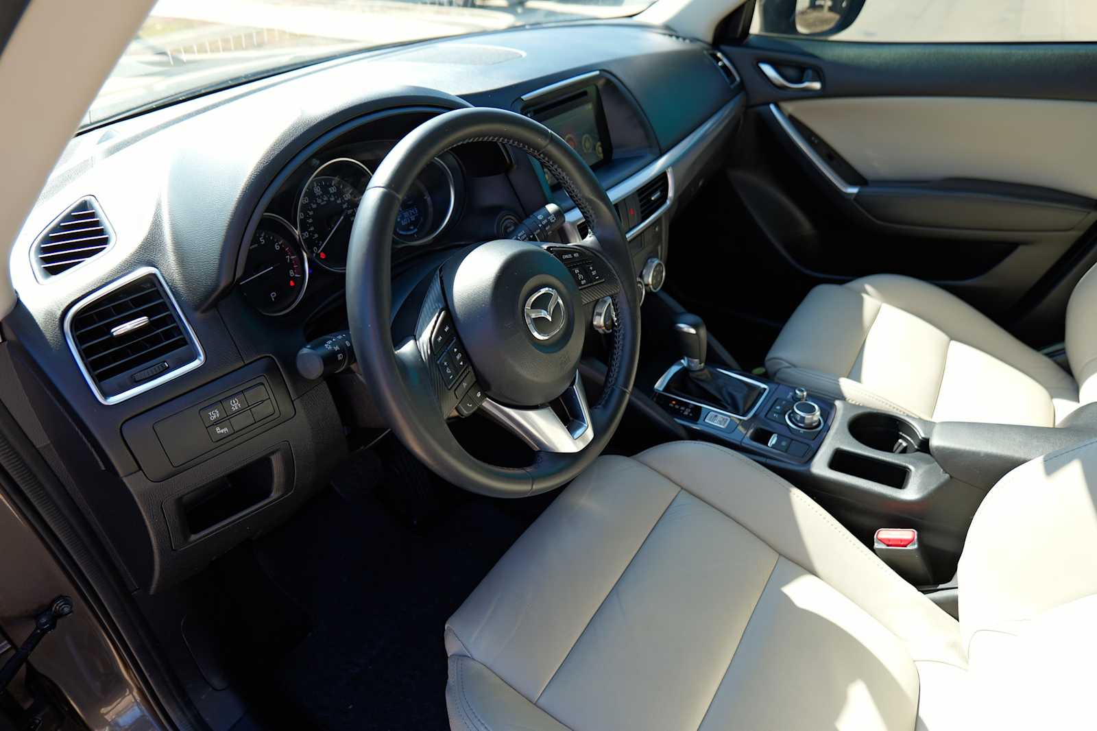 Thumbnail: 2016 Mazda CX-5 - 9