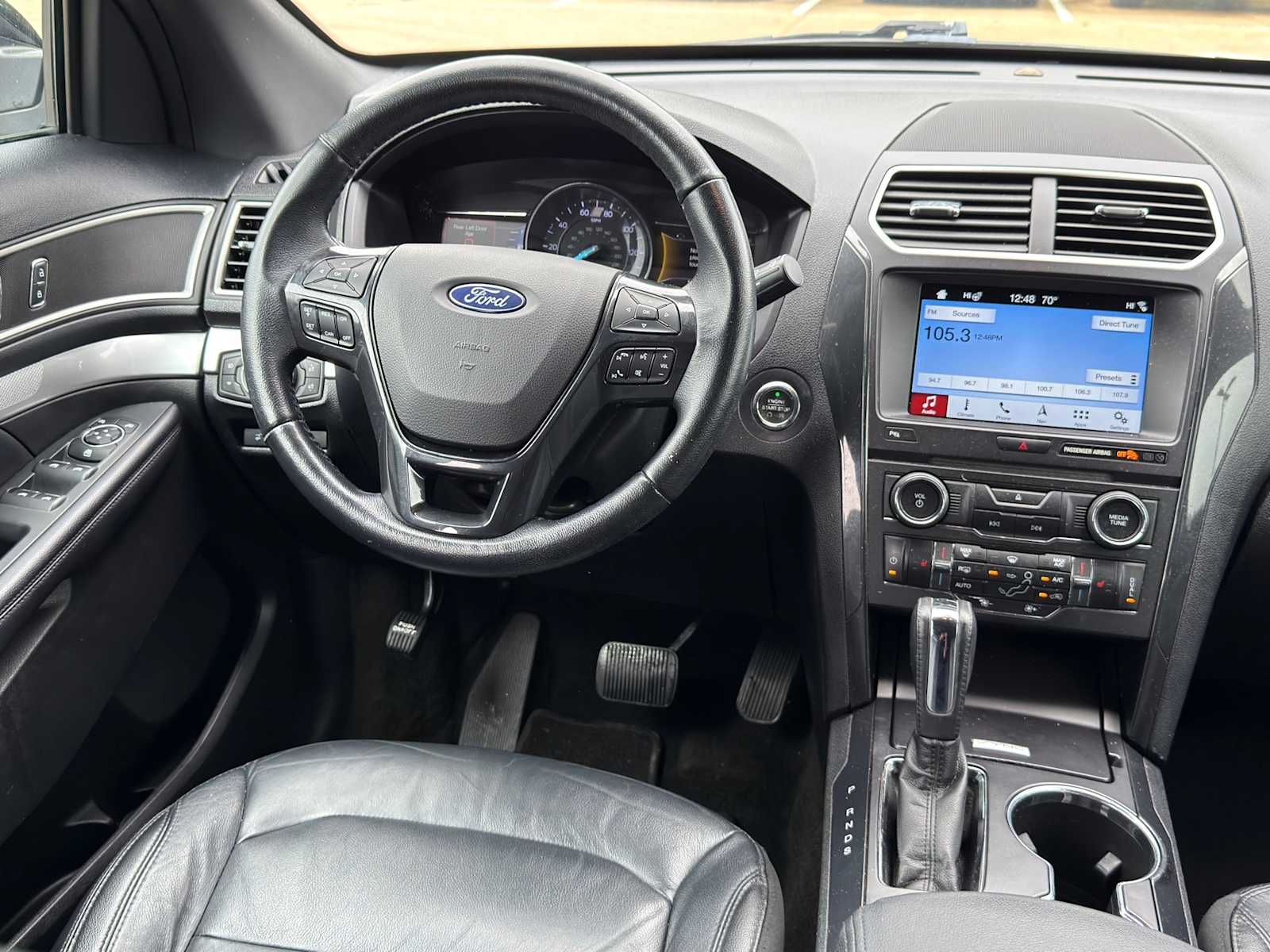 Thumbnail: 2017 Ford Explorer - 20