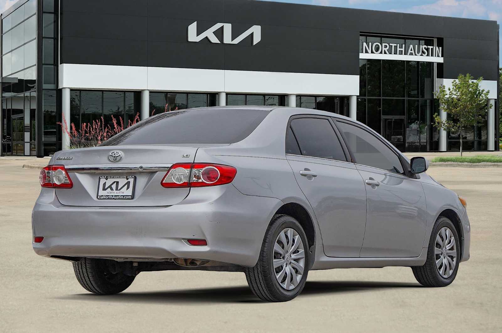 Thumbnail: 2013 Toyota Corolla - 6