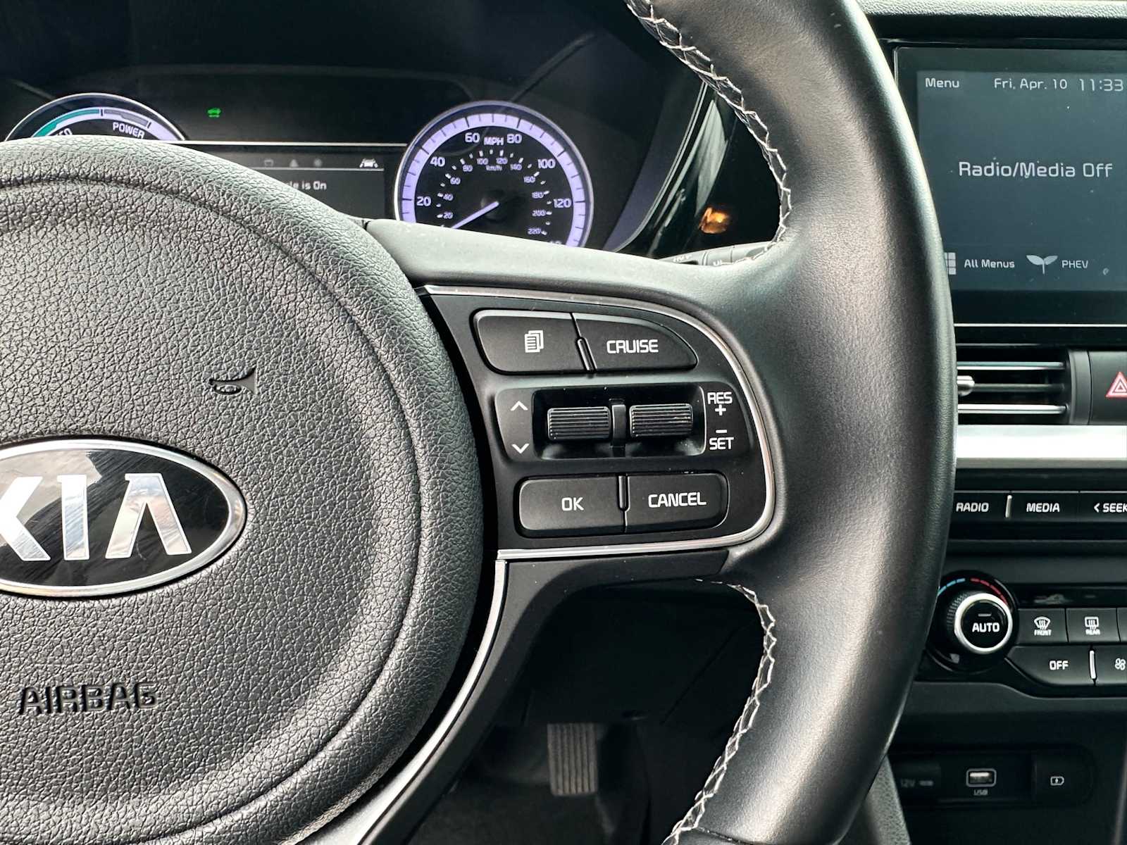 Thumbnail: 2020 Kia Niro - 11