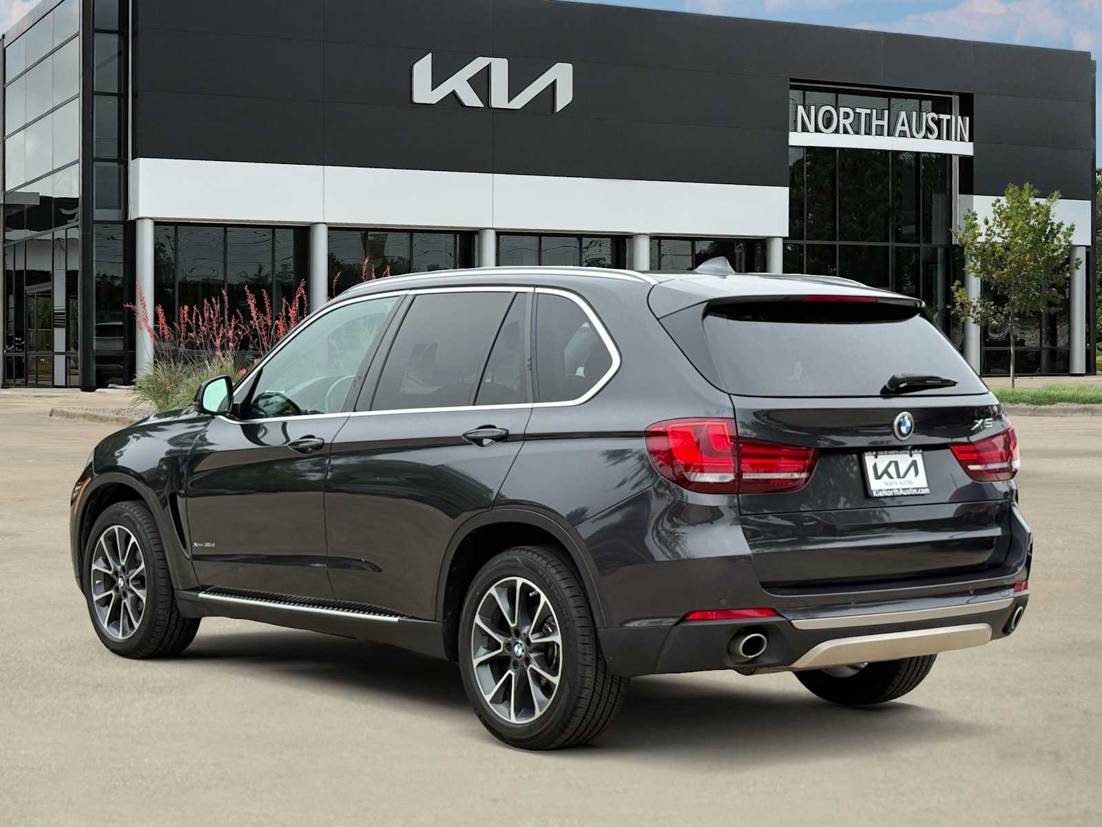 Thumbnail: 2015 BMW X5 - 9