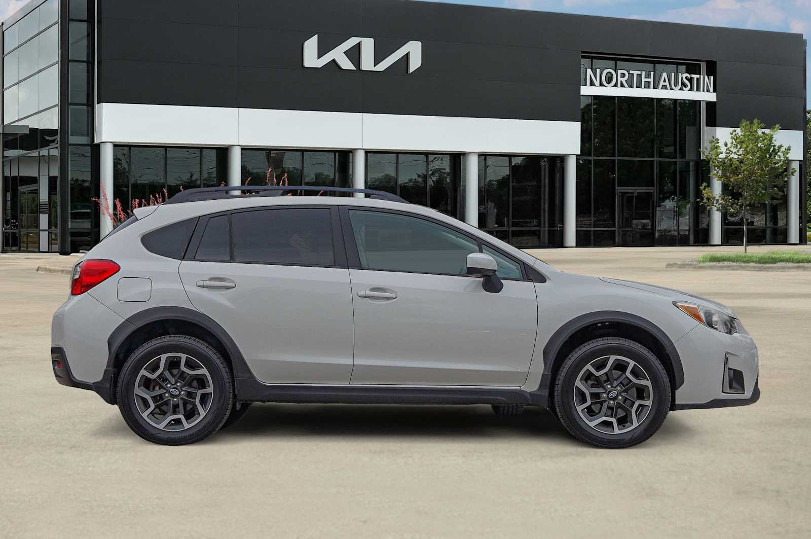 Thumbnail: 2016 Subaru Crosstrek - 7