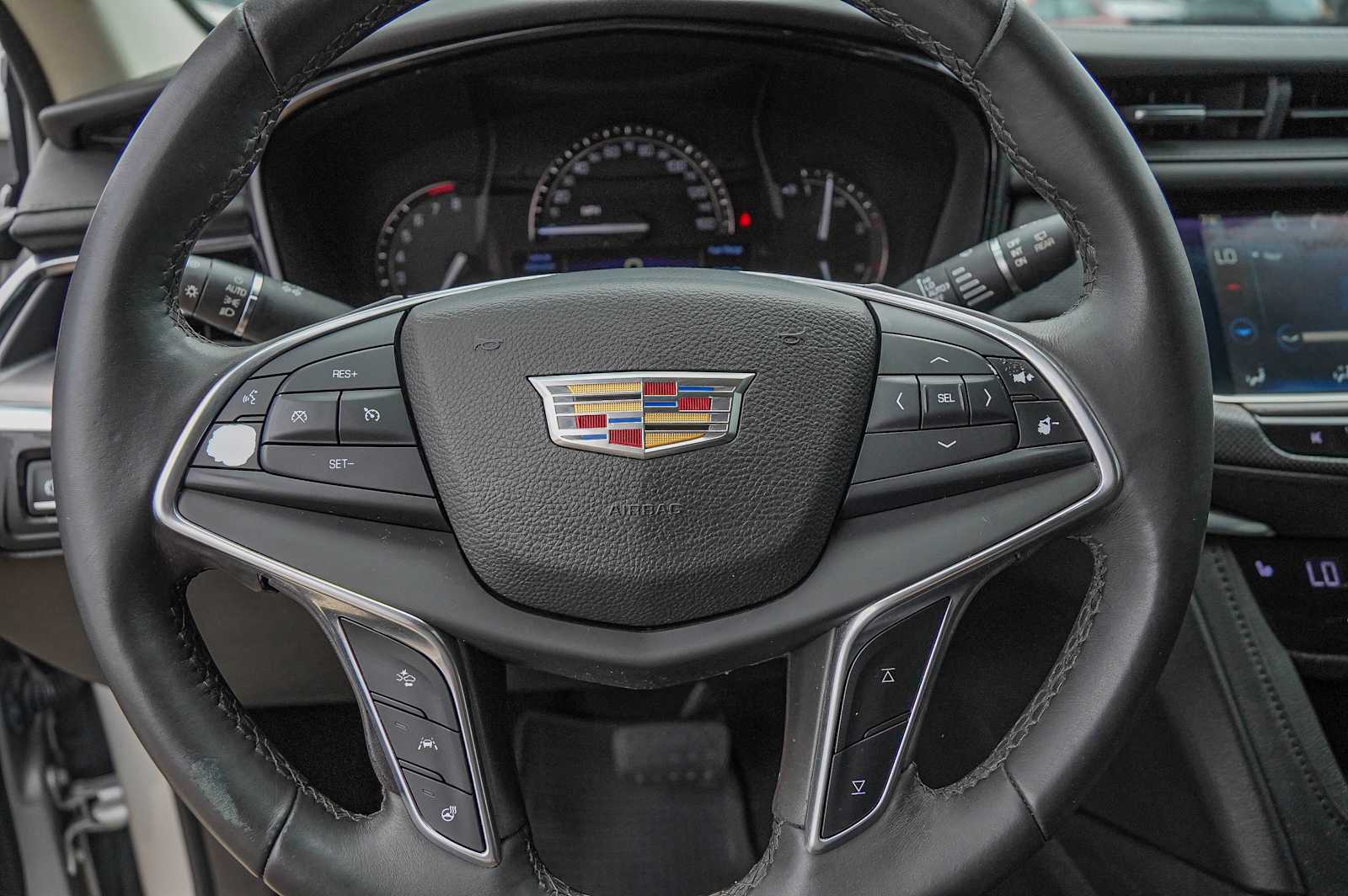 Thumbnail: 2017 Cadillac XT5 - 12