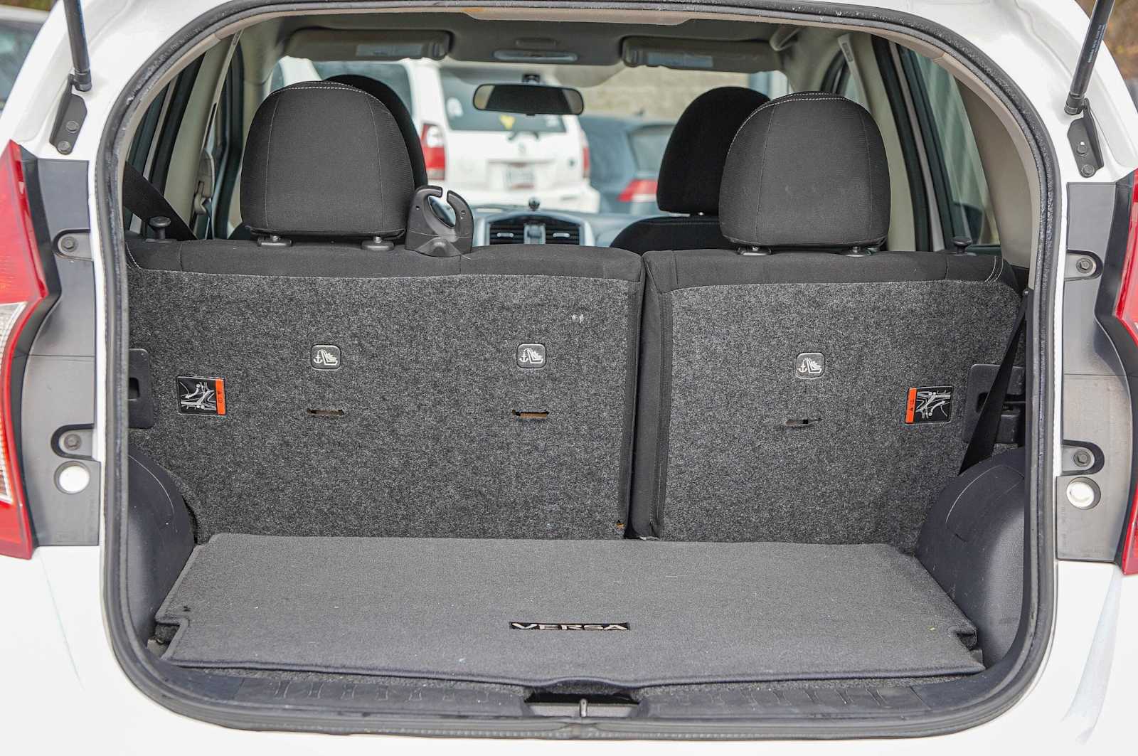 Thumbnail: 2018 Nissan Versa Note - 30