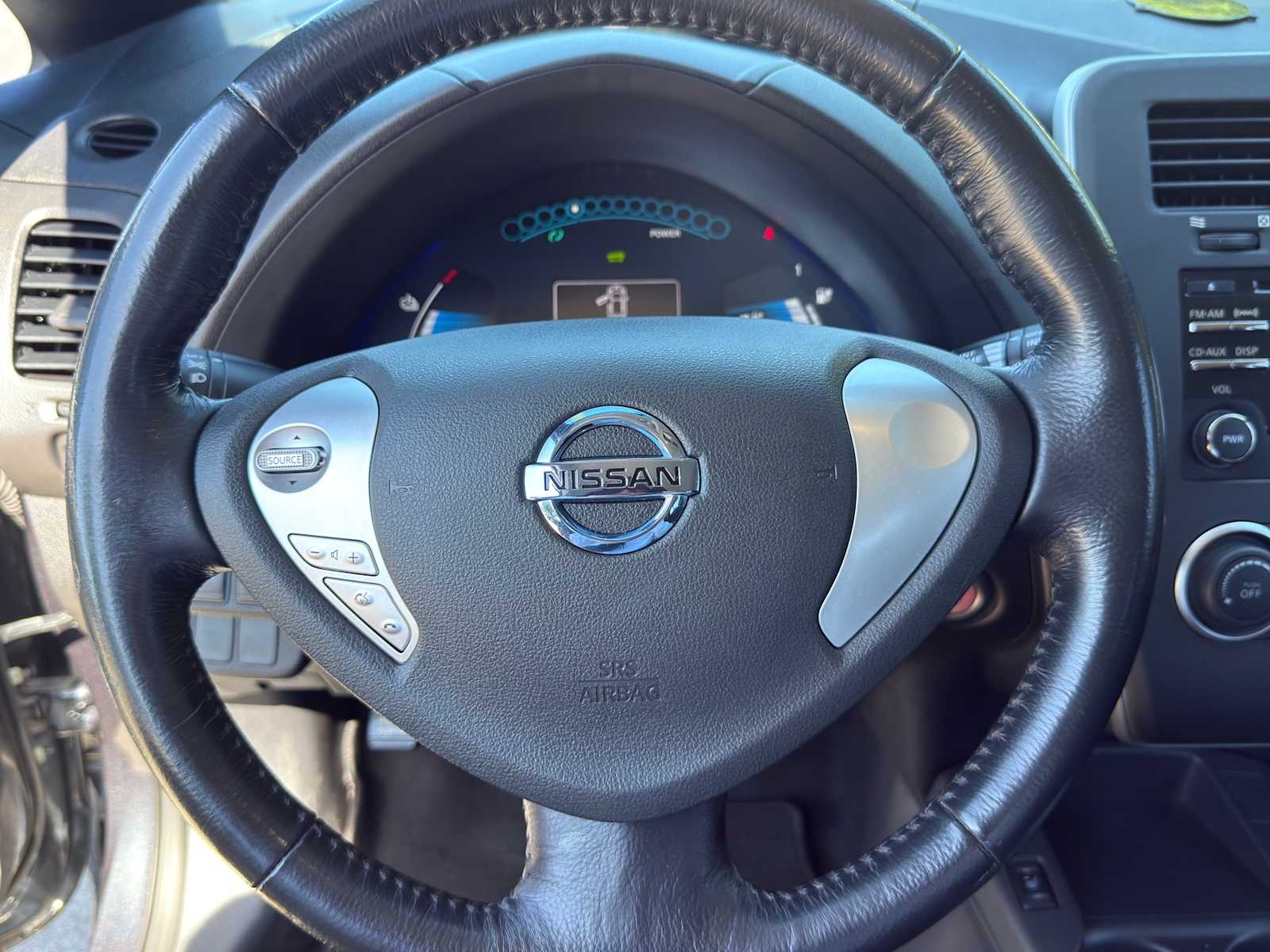 Thumbnail: 2013 Nissan Leaf - 17