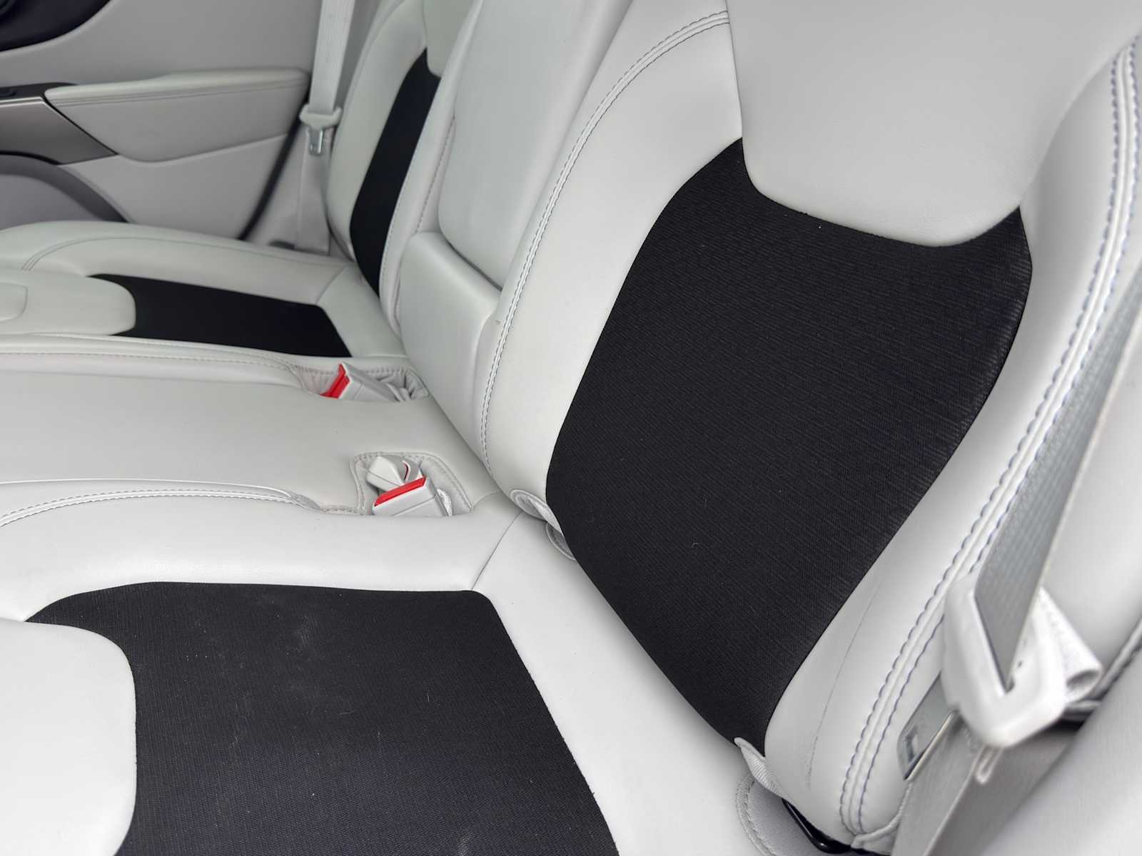 Thumbnail: 2021 Jeep Cherokee - 33