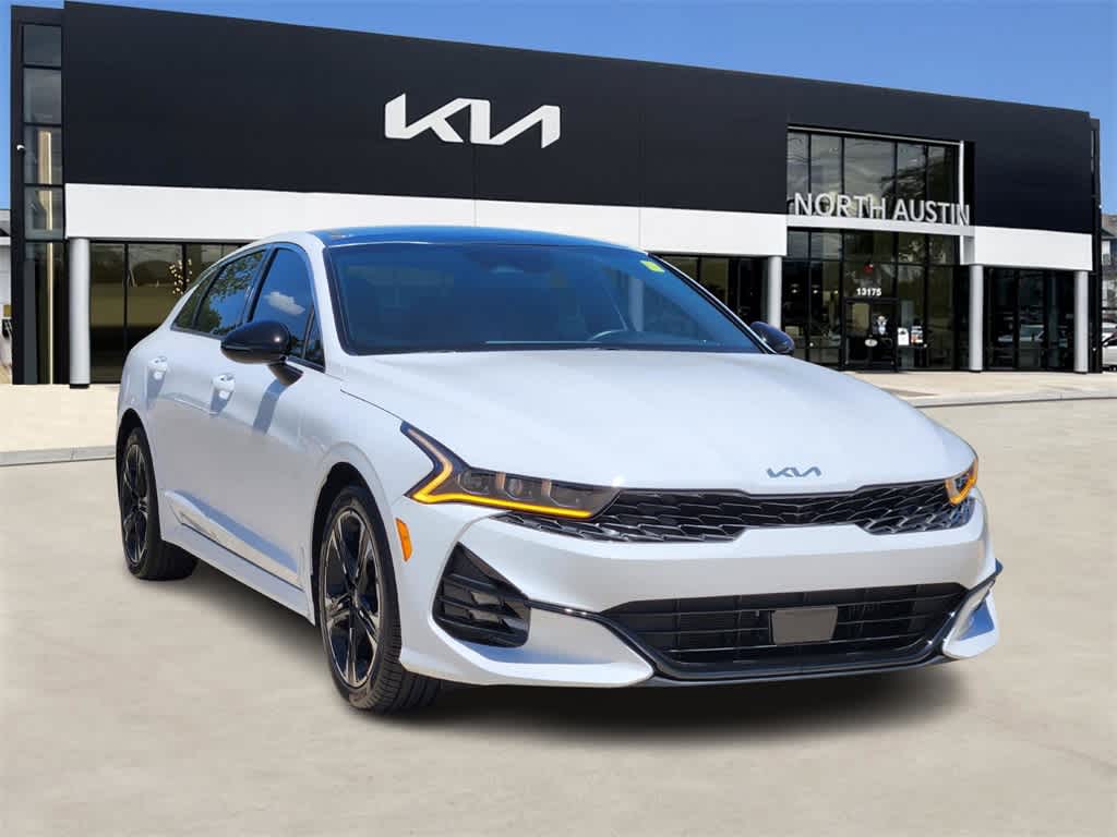 Thumbnail: 2022 Kia K5 - 3