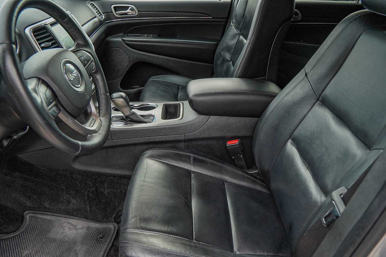 Thumbnail: 2018 Jeep Grand Cherokee - 10