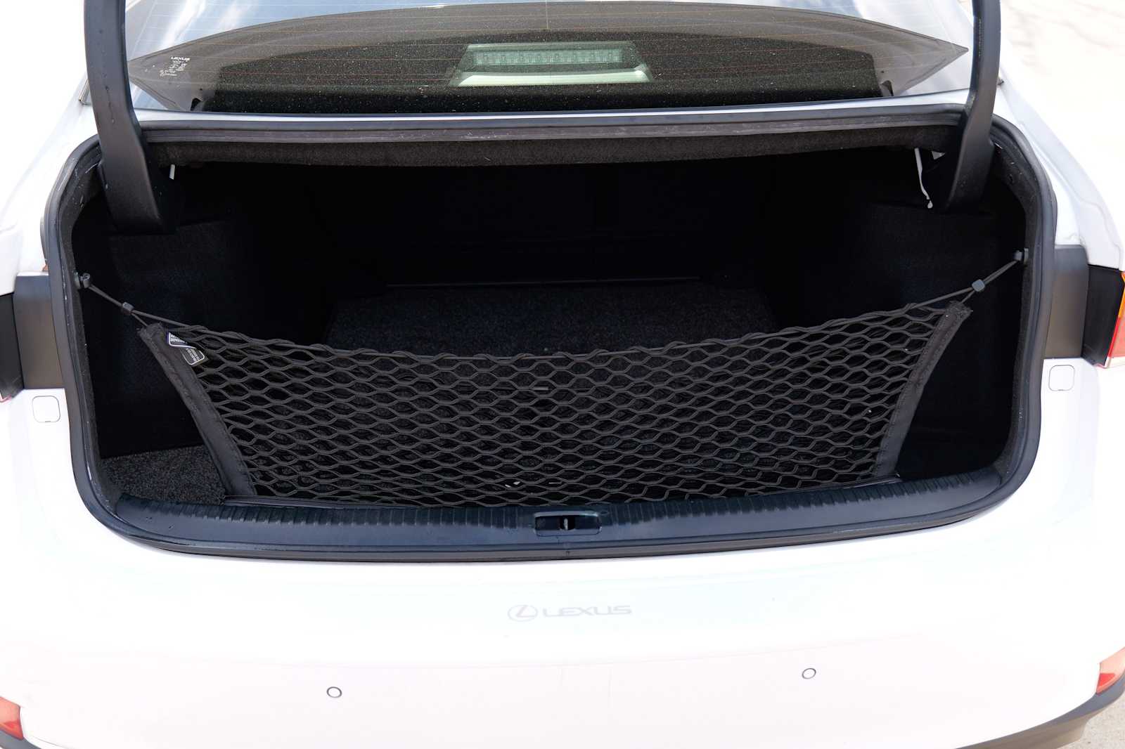 Thumbnail: 2020 Lexus IS - 29