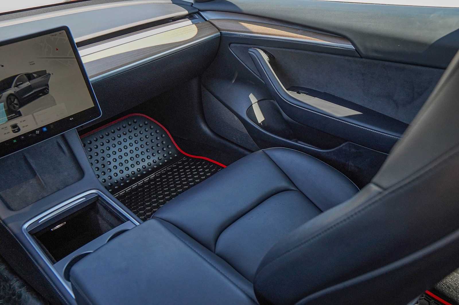 Thumbnail: 2023 Tesla Model 3 - 23