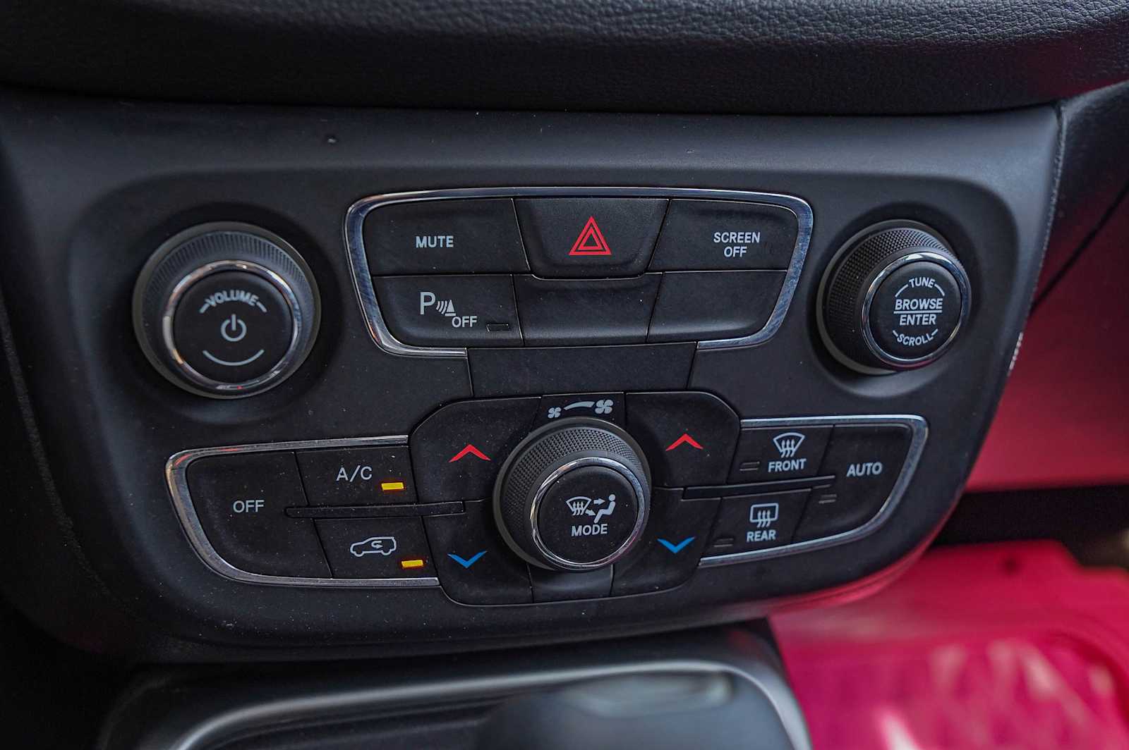Thumbnail: 2019 Jeep Compass - 19