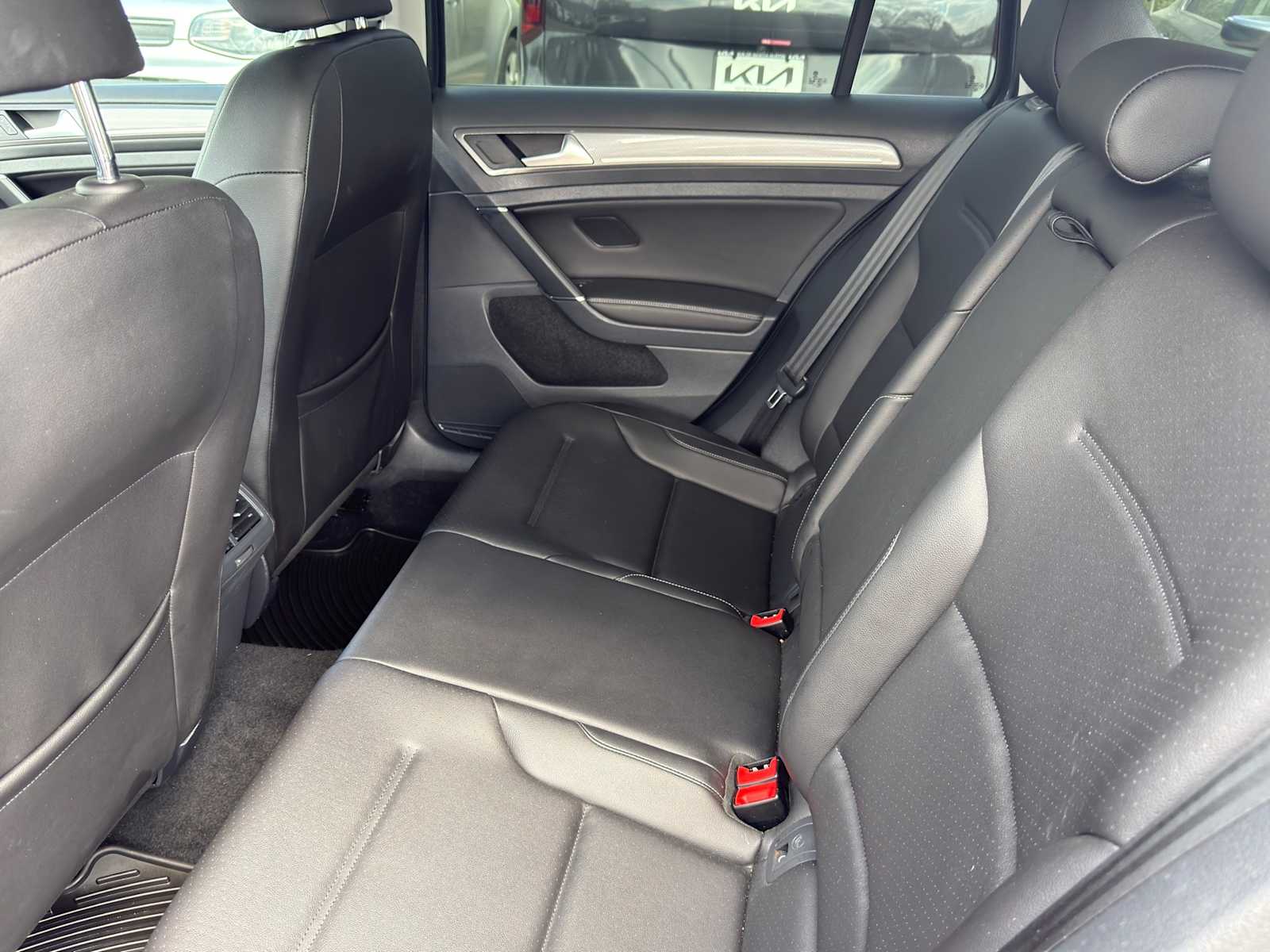 Thumbnail: 2020 Kia Sorento - 28