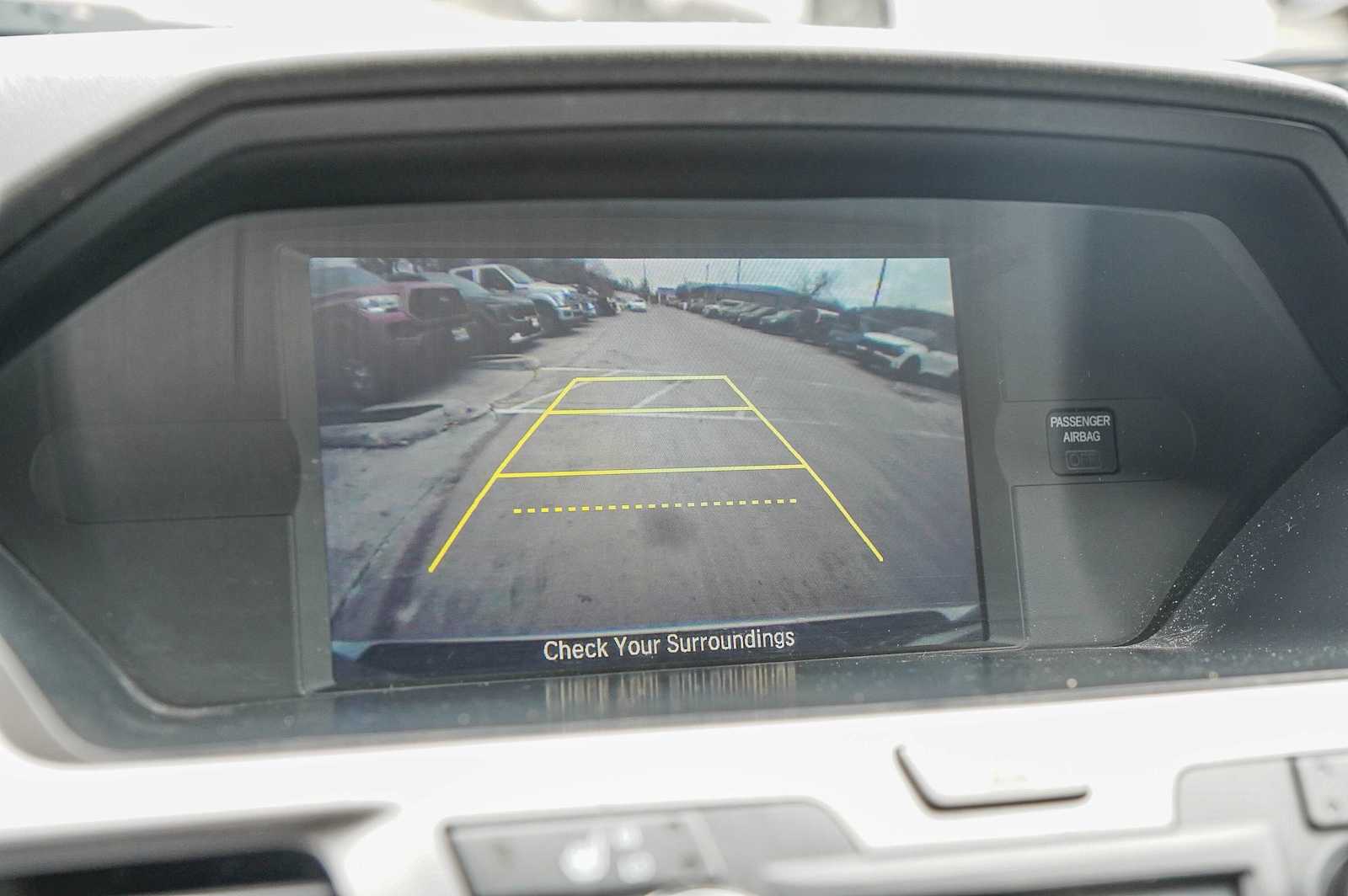 Thumbnail: 2015 Honda Odyssey - 16