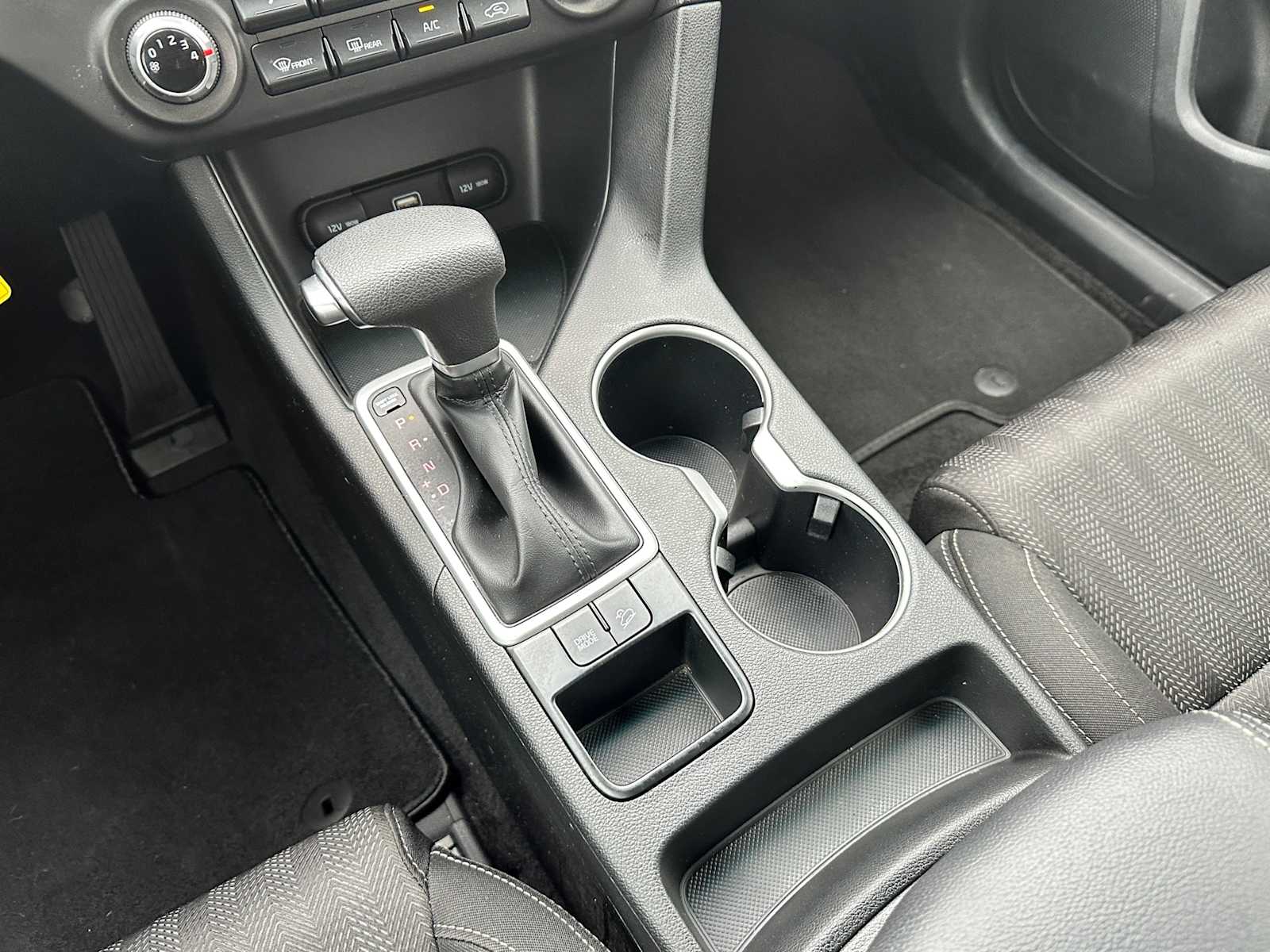 Thumbnail: 2022 Kia Sportage - 25