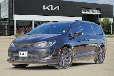 2020 Chrysler Pacifica Hybrid Limited Van Passenger Van